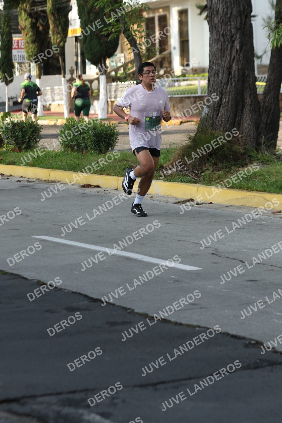 Foto de ADIDAS SPLITS GUADALAJARA 15K / 30K en Av. San Ignacio esquina Av. Ignacio L. Vallarta, Zapopan a las 08:13 · dorsal 15, 1172