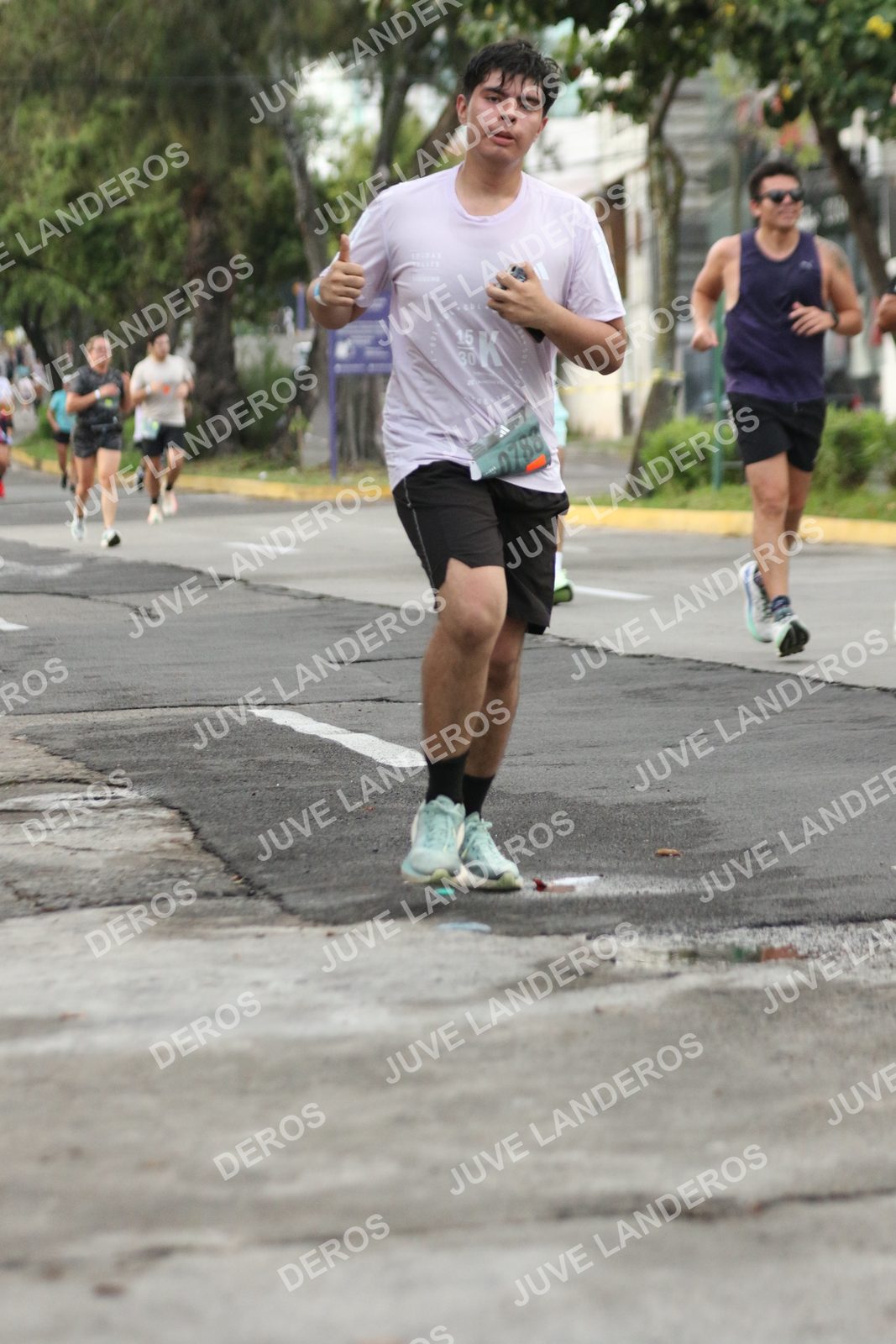 Foto de ADIDAS SPLITS GUADALAJARA 15K / 30K en Av. San Ignacio esquina Av. Ignacio L. Vallarta, Zapopan a las 06:58 · dorsal 788, 16, 30