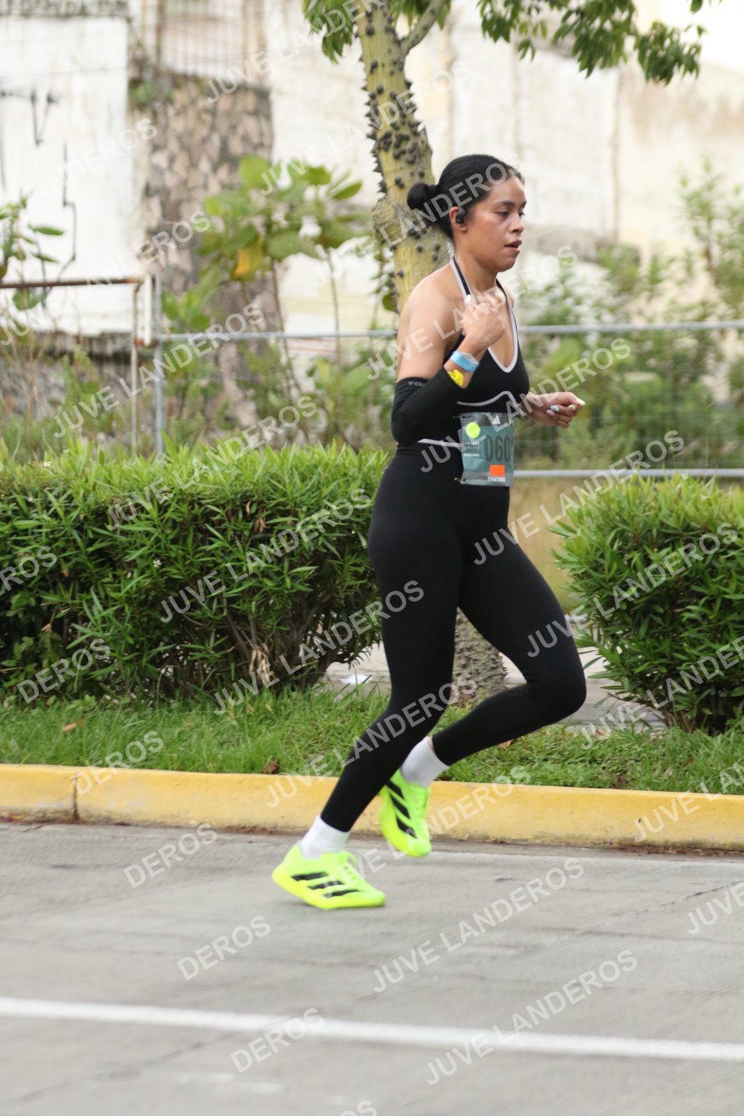 Foto de ADIDAS SPLITS GUADALAJARA 15K / 30K en Av. San Ignacio esquina Av. Ignacio L. Vallarta, Zapopan a las 06:52 · dorsal 60