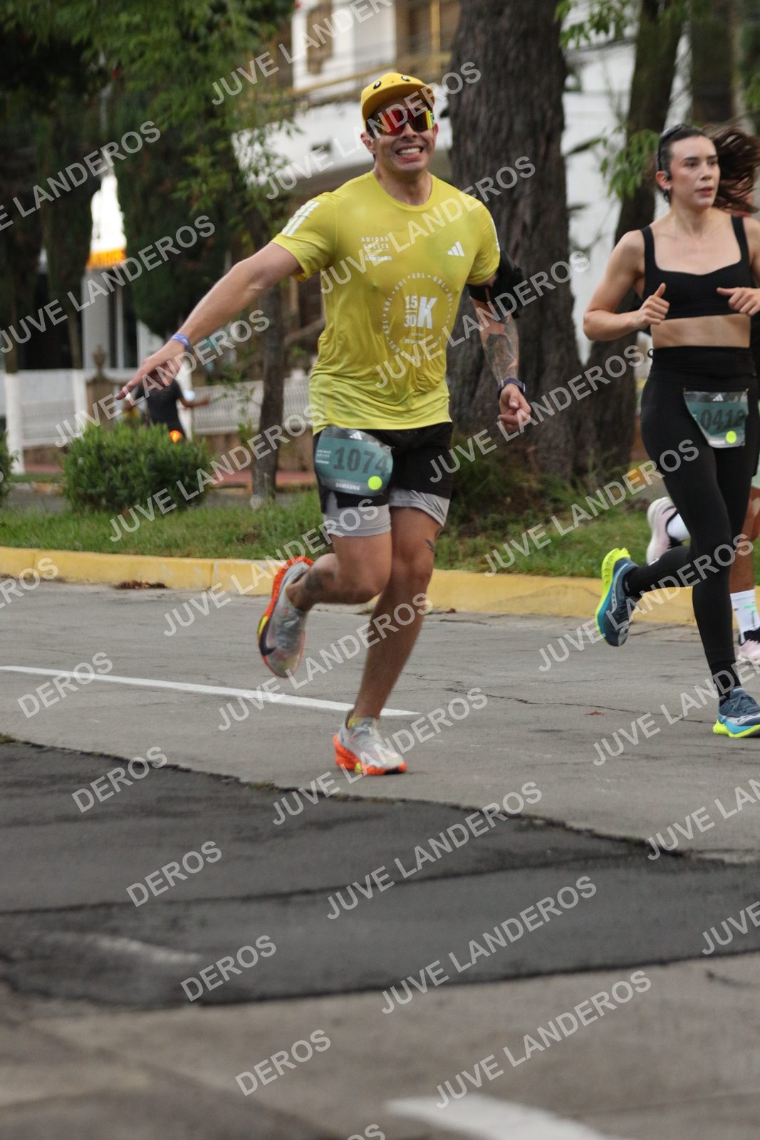 Foto de ADIDAS SPLITS GUADALAJARA 15K / 30K en Av. San Ignacio esquina Av. Ignacio L. Vallarta, Zapopan a las 06:51 · dorsal 1074