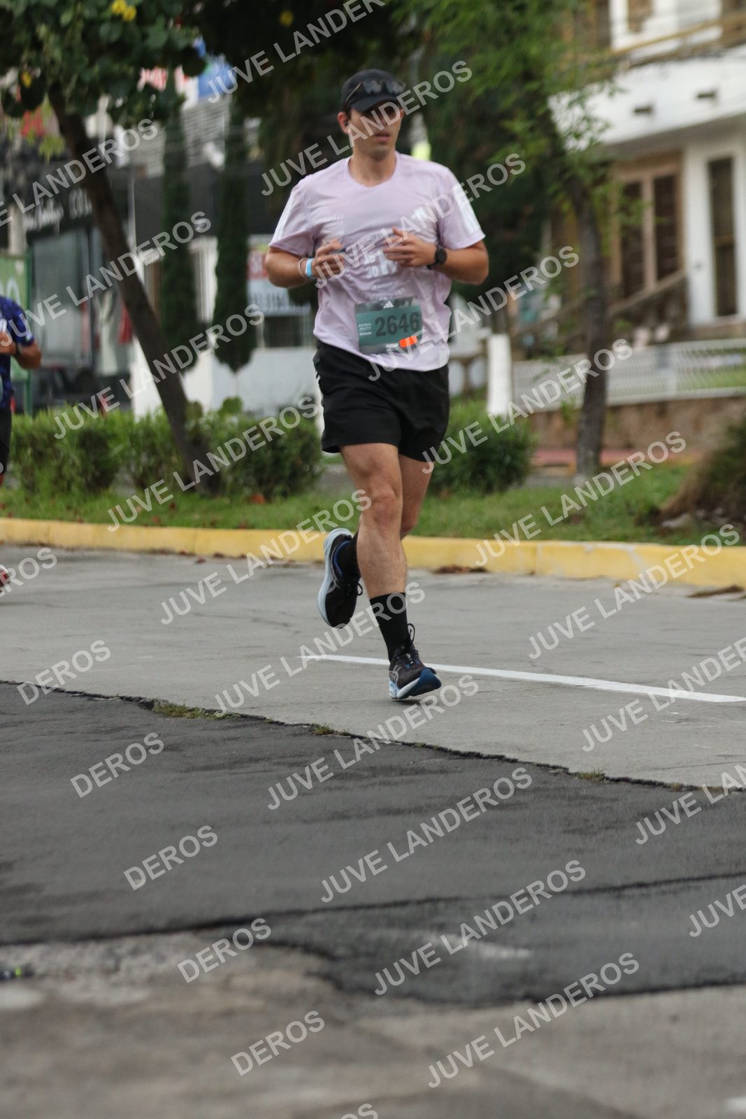 Foto de ADIDAS SPLITS GUADALAJARA 15K / 30K en Av. San Ignacio esquina Av. Ignacio L. Vallarta, Zapopan a las 06:55 · dorsal 2646, 30
