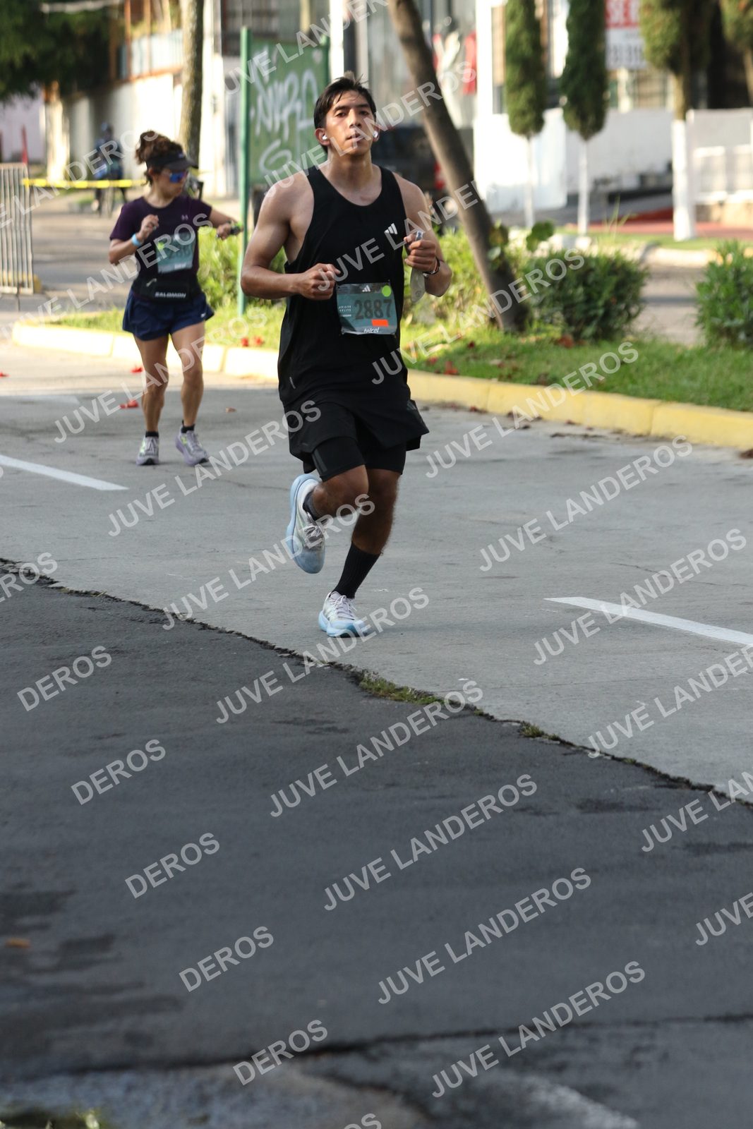 Foto de ADIDAS SPLITS GUADALAJARA 15K / 30K en Av. San Ignacio esquina Av. Ignacio L. Vallarta, Zapopan a las 08:16 · dorsal 2887, 286