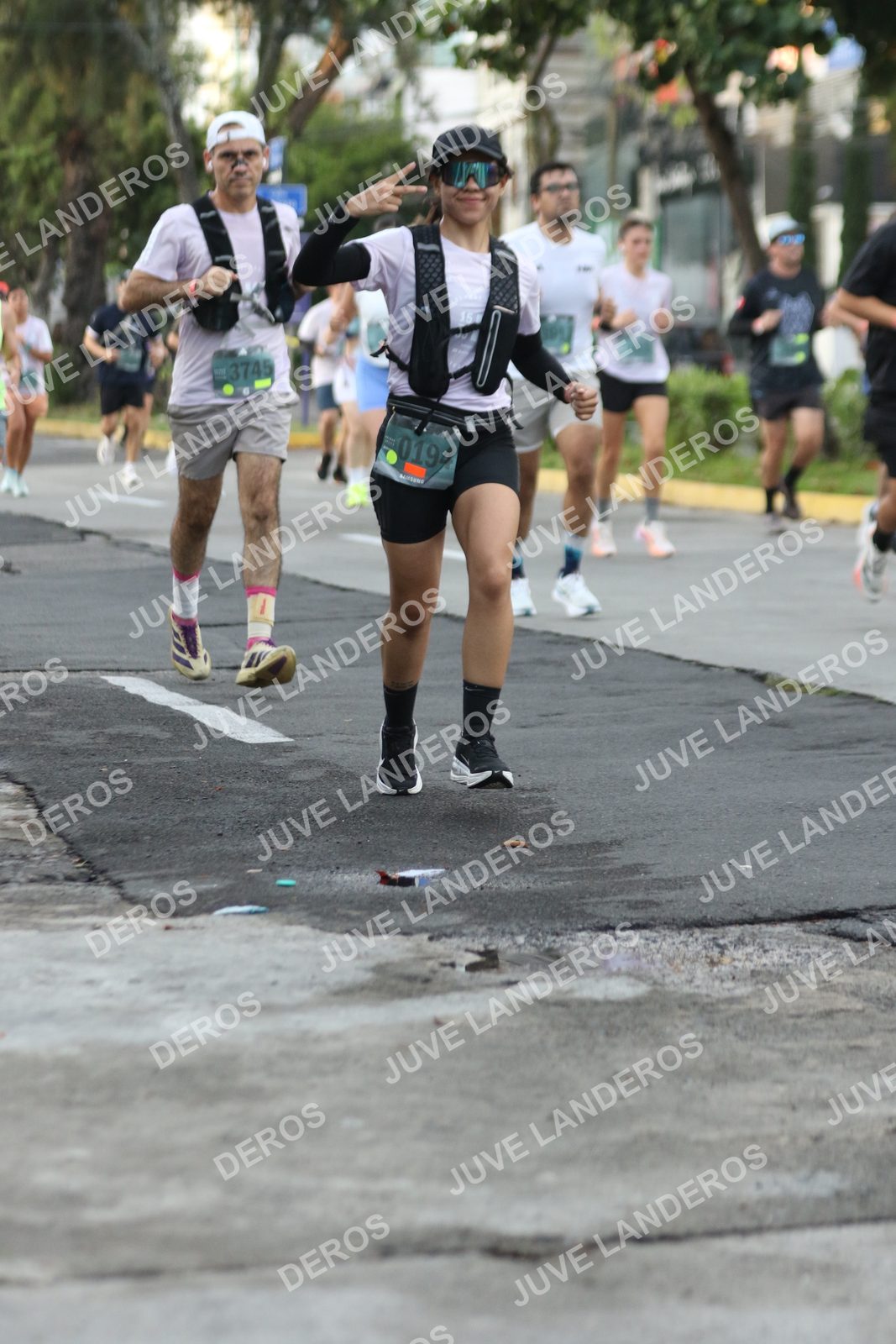 Foto de ADIDAS SPLITS GUADALAJARA 15K / 30K en Av. San Ignacio esquina Av. Ignacio L. Vallarta, Zapopan a las 07:06 · dorsal 3745, 194