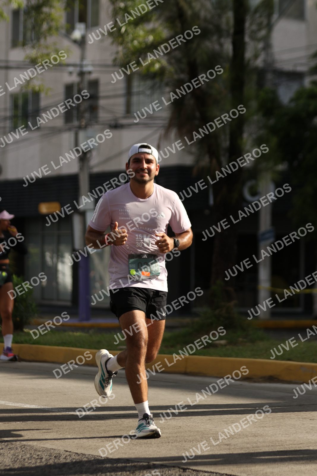 Foto de ADIDAS SPLITS GUADALAJARA 15K / 30K en Av. San Ignacio esquina Av. Ignacio L. Vallarta, Zapopan a las 08:59 · dorsal 30, 15