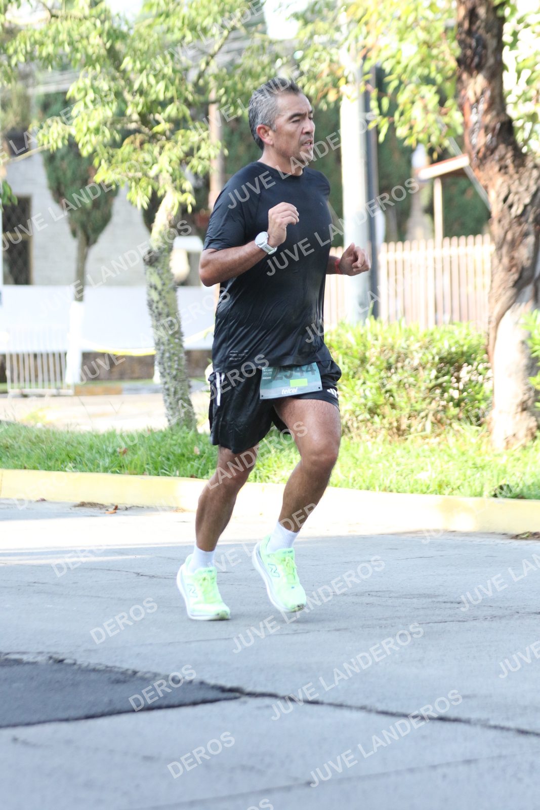 Foto de ADIDAS SPLITS GUADALAJARA 15K / 30K en Av. San Ignacio esquina Av. Ignacio L. Vallarta, Zapopan a las 08:24 · dorsal 2544