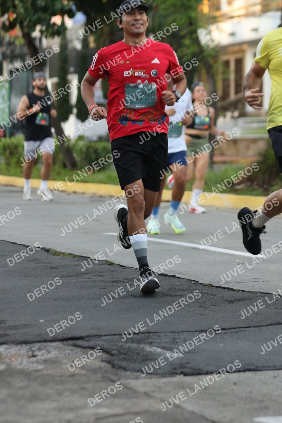 Foto de ADIDAS SPLITS GUADALAJARA 15K / 30K en Av. San Ignacio esquina Av. Ignacio L. Vallarta, Zapopan a las 07:05 · dorsal 796