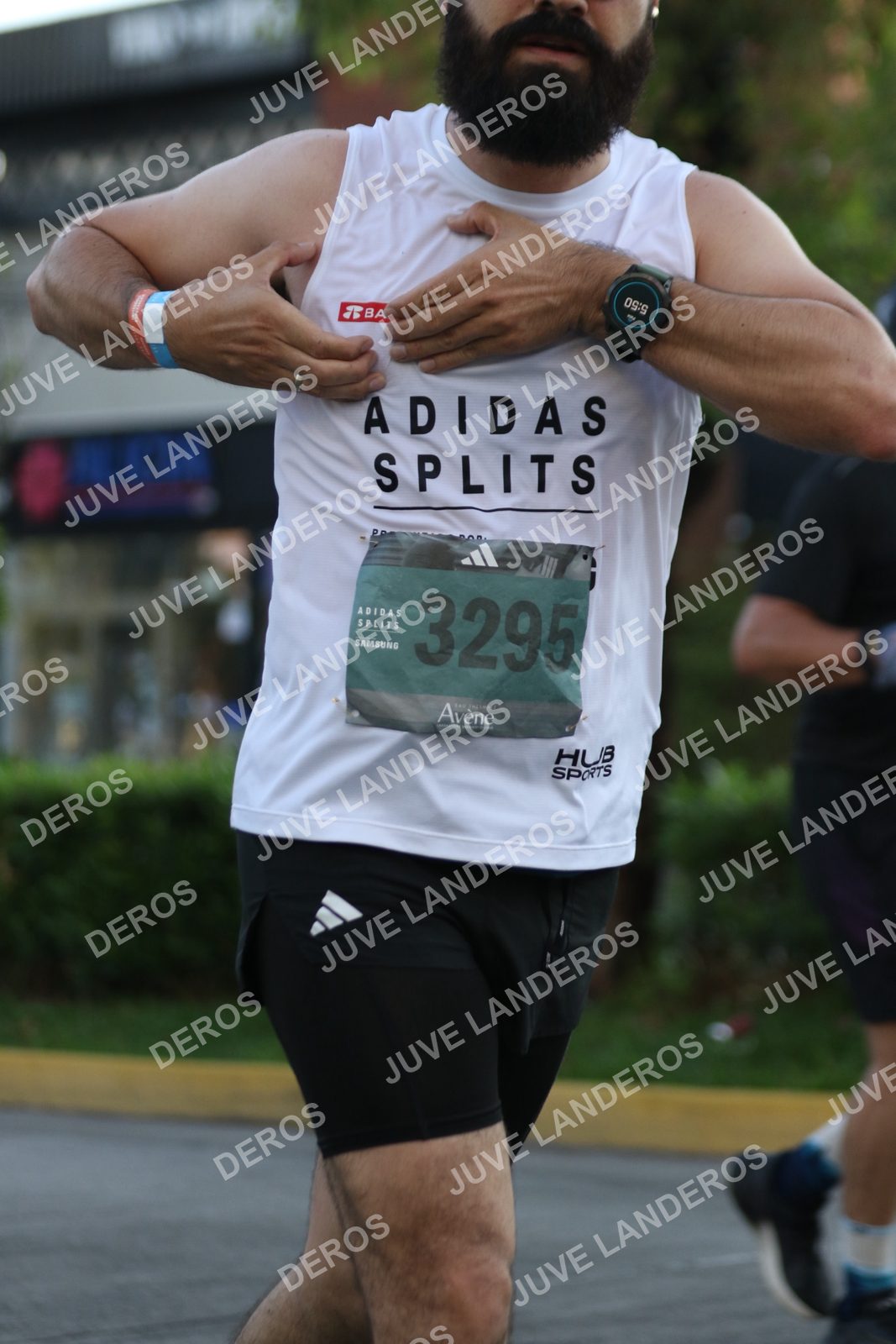 Foto de ADIDAS SPLITS GUADALAJARA 15K / 30K en Av. San Ignacio esquina Av. Ignacio L. Vallarta, Zapopan a las 07:34 · dorsal 3295