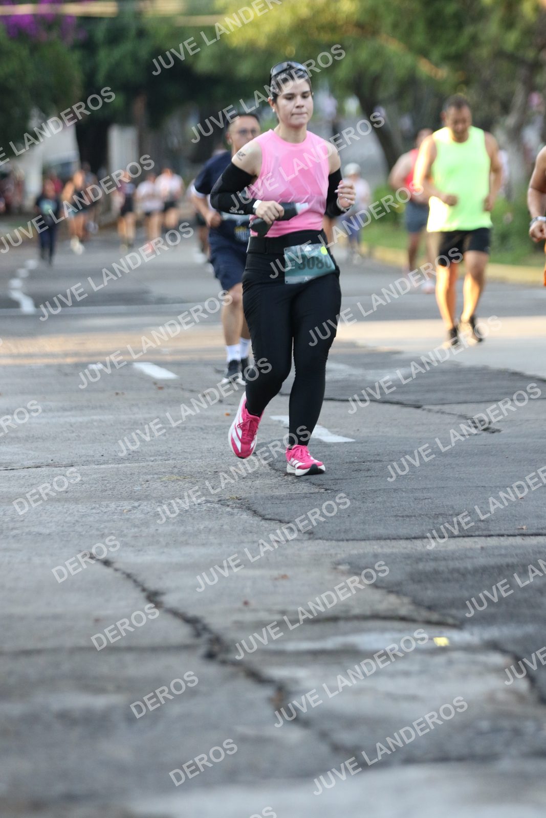 Foto de ADIDAS SPLITS GUADALAJARA 15K / 30K en Av. San Ignacio esquina Av. Ignacio L. Vallarta, Zapopan a las 07:22 · dorsal 3080