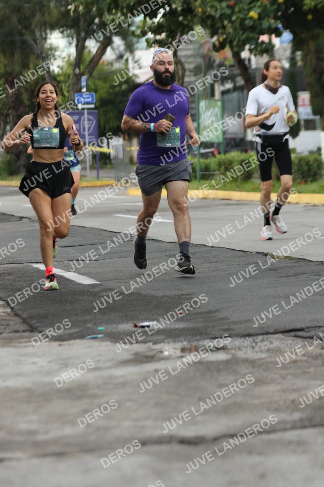 Foto de ADIDAS SPLITS GUADALAJARA 15K / 30K en Av. San Ignacio esquina Av. Ignacio L. Vallarta, Zapopan a las 06:59 · dorsal 888, 2639
