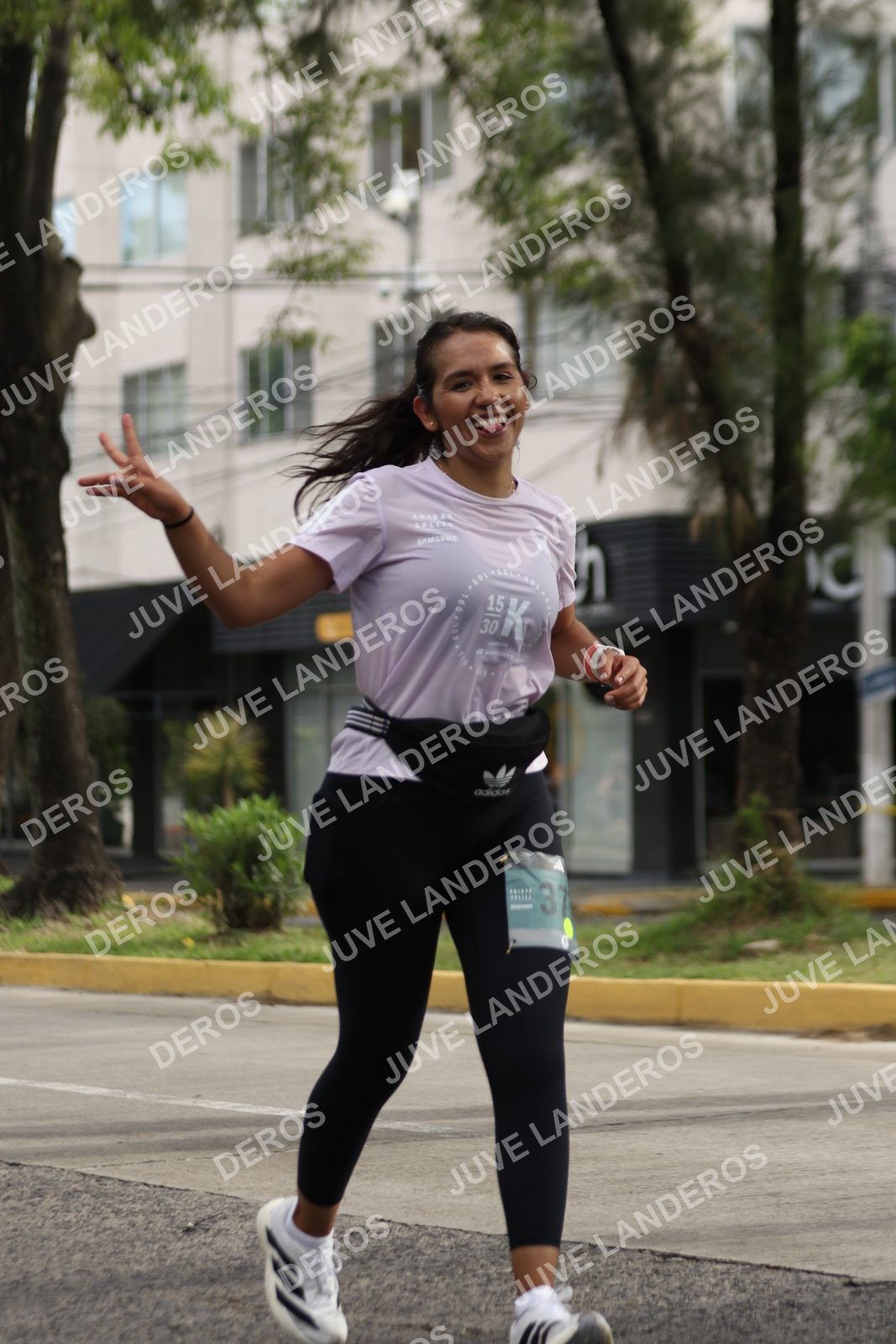 Foto de ADIDAS SPLITS GUADALAJARA 15K / 30K en Av. San Ignacio esquina Av. Ignacio L. Vallarta, Zapopan a las 09:10 · dorsal 37