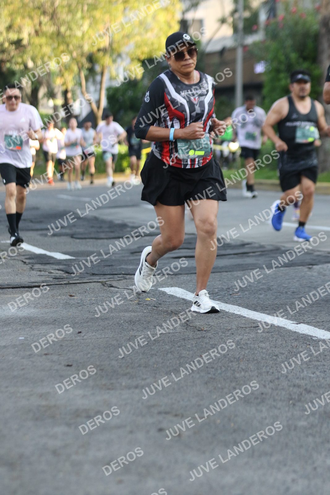 Foto de ADIDAS SPLITS GUADALAJARA 15K / 30K en Av. San Ignacio esquina Av. Ignacio L. Vallarta, Zapopan a las 07:31 · dorsal 2803