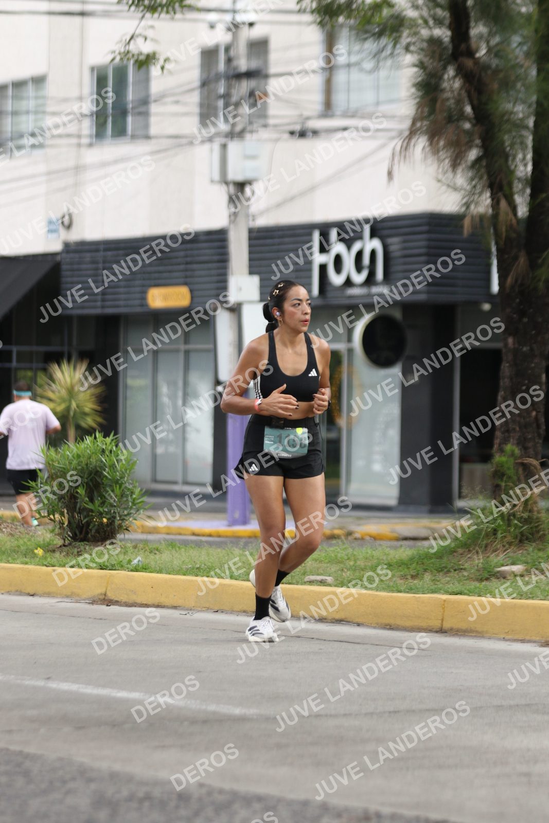 Foto de ADIDAS SPLITS GUADALAJARA 15K / 30K en Av. San Ignacio esquina Av. Ignacio L. Vallarta, Zapopan a las 09:04 · dorsal 1158