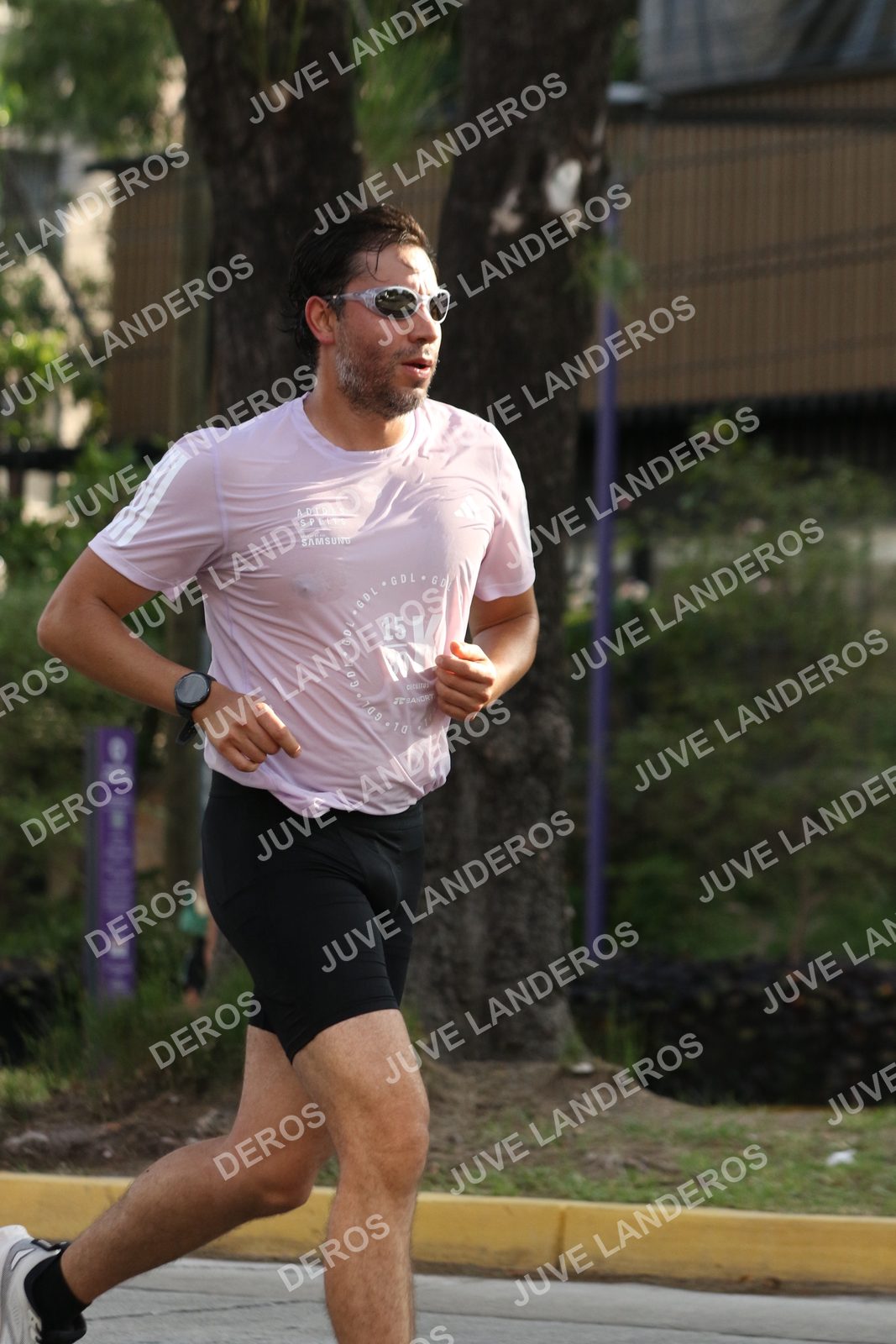Foto de ADIDAS SPLITS GUADALAJARA 15K / 30K en Av. San Ignacio esquina Av. Ignacio L. Vallarta, Zapopan a las 08:40 · dorsal 15