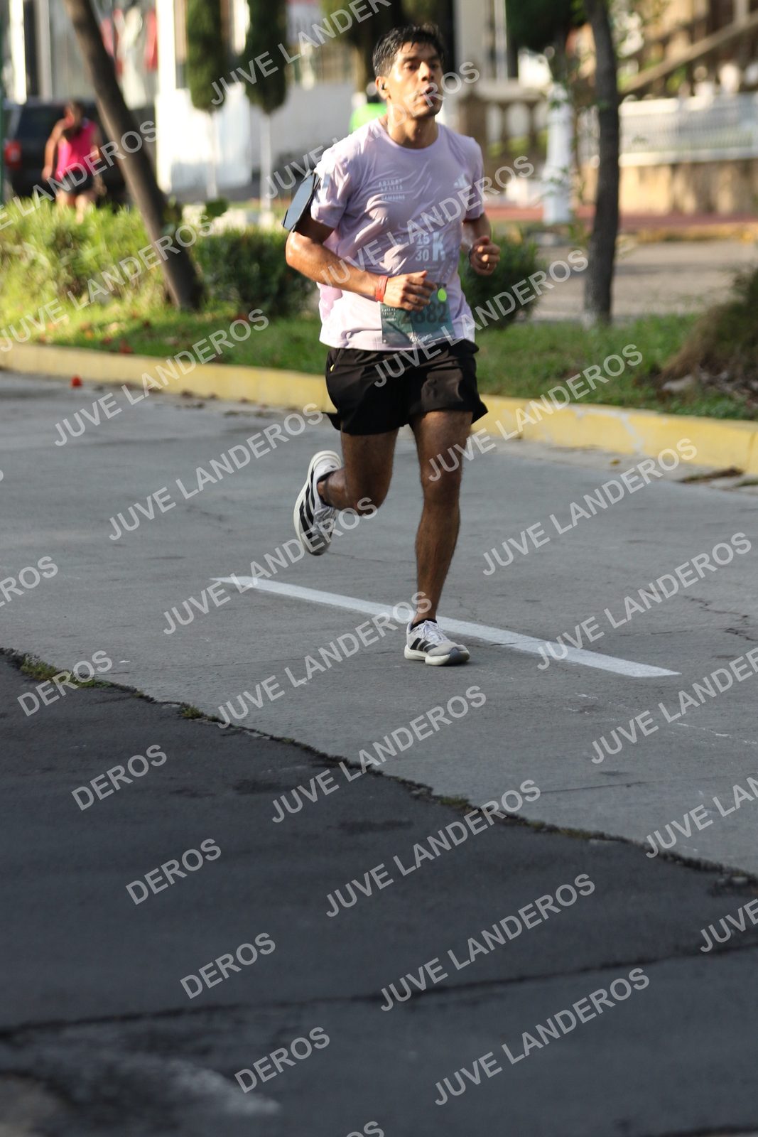 Foto de ADIDAS SPLITS GUADALAJARA 15K / 30K en Av. San Ignacio esquina Av. Ignacio L. Vallarta, Zapopan a las 08:17 · dorsal 30, 2882, 16