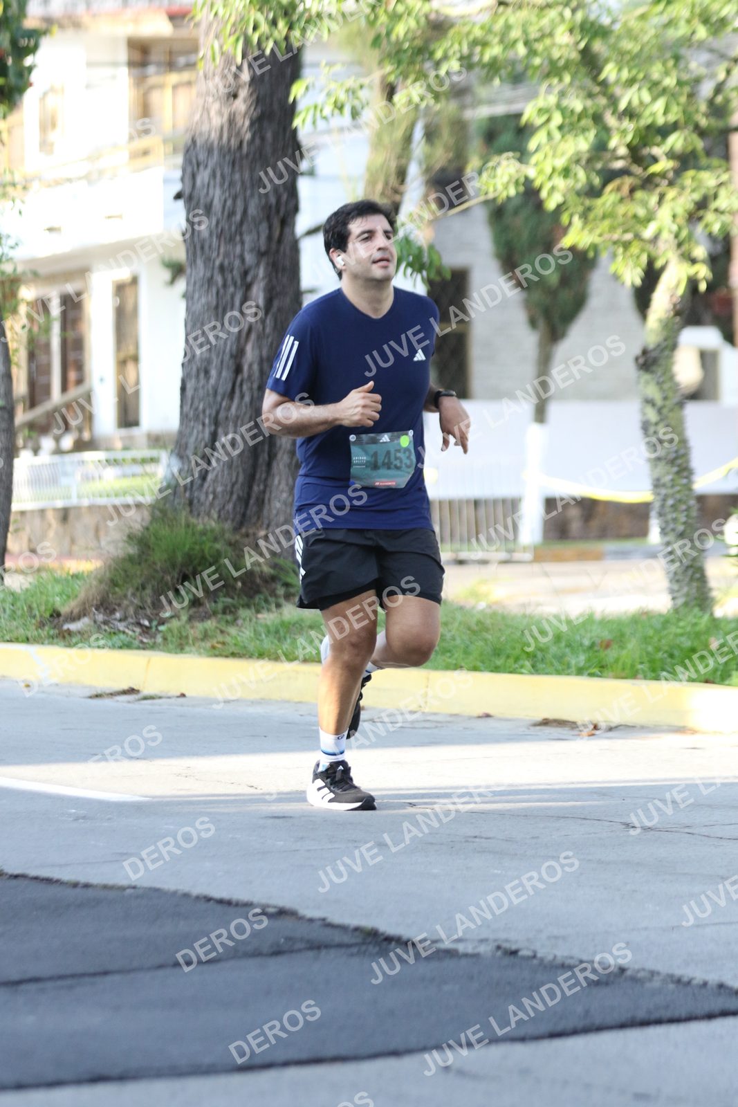 Foto de ADIDAS SPLITS GUADALAJARA 15K / 30K en Av. San Ignacio esquina Av. Ignacio L. Vallarta, Zapopan a las 08:24 · dorsal 1453