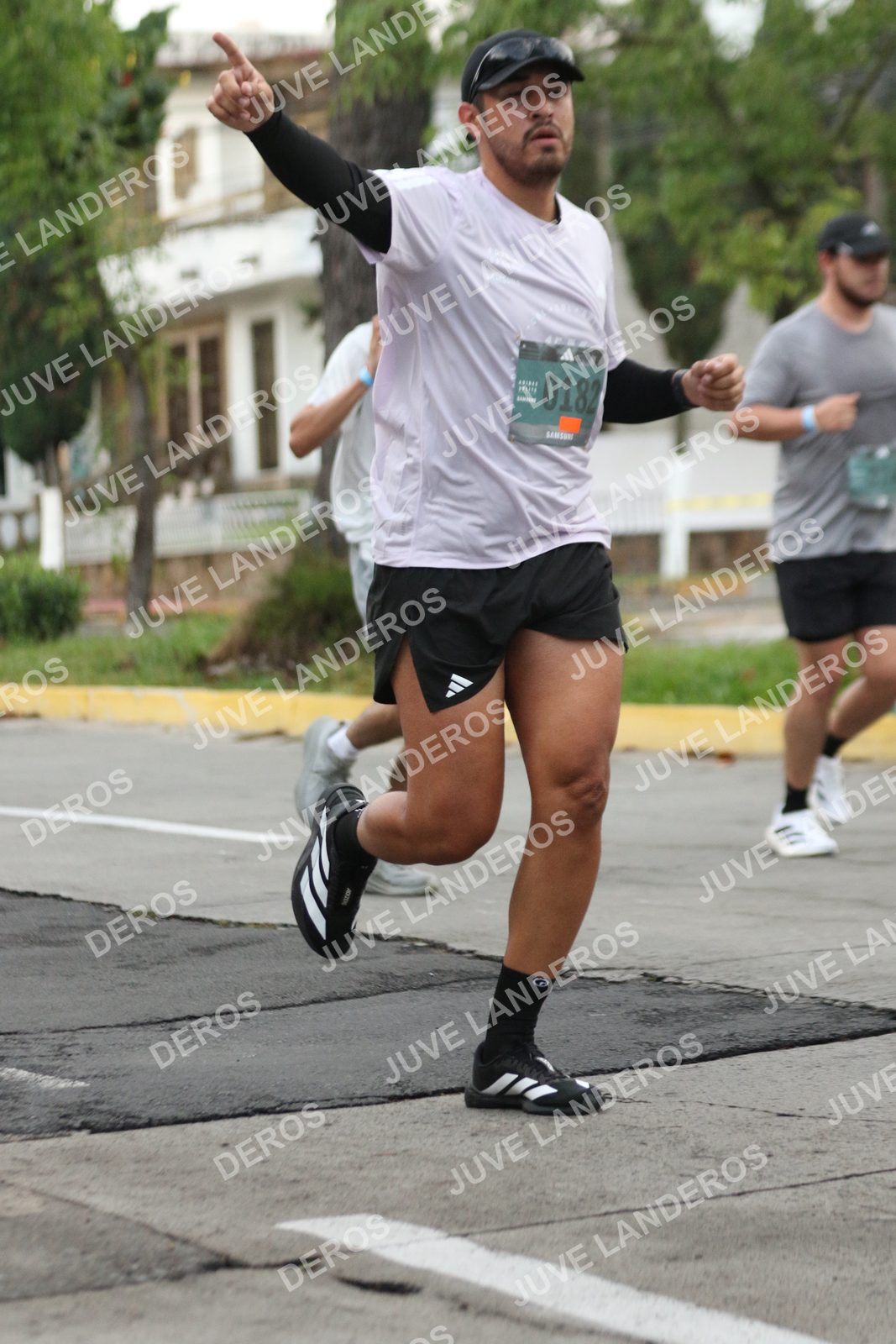 Foto de ADIDAS SPLITS GUADALAJARA 15K / 30K en Av. San Ignacio esquina Av. Ignacio L. Vallarta, Zapopan a las 06:56 · dorsal 182