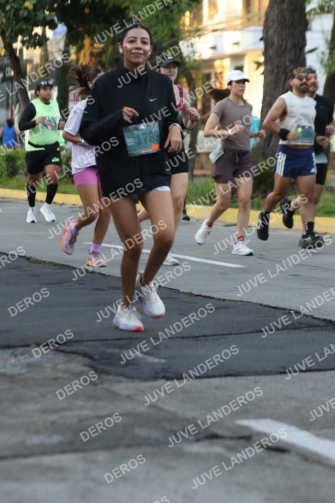 Foto de ADIDAS SPLITS GUADALAJARA 15K / 30K en Av. San Ignacio esquina Av. Ignacio L. Vallarta, Zapopan a las 07:13 · dorsal 1789, 188