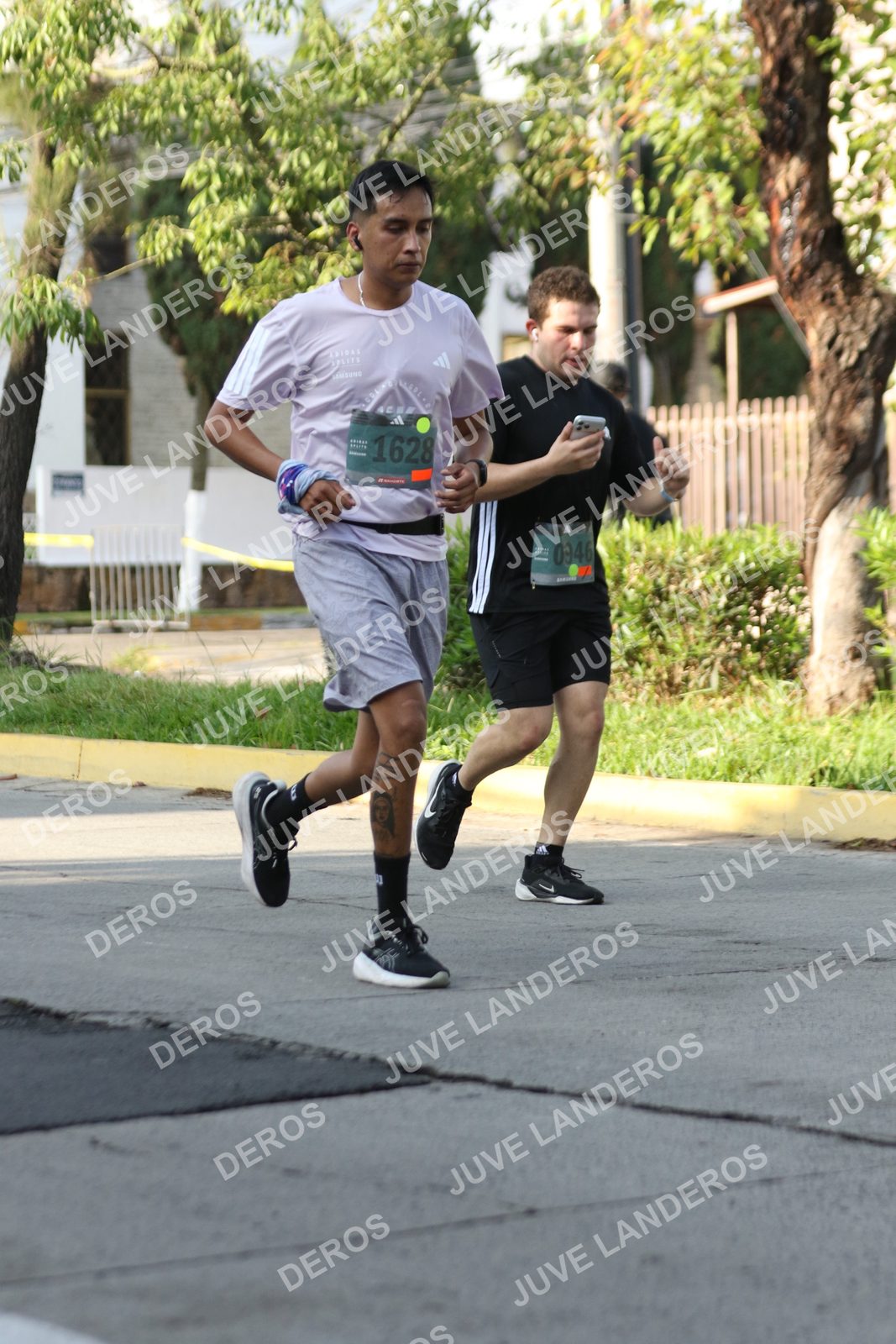 Foto de ADIDAS SPLITS GUADALAJARA 15K / 30K en Av. San Ignacio esquina Av. Ignacio L. Vallarta, Zapopan a las 08:26 · dorsal 1628, 946