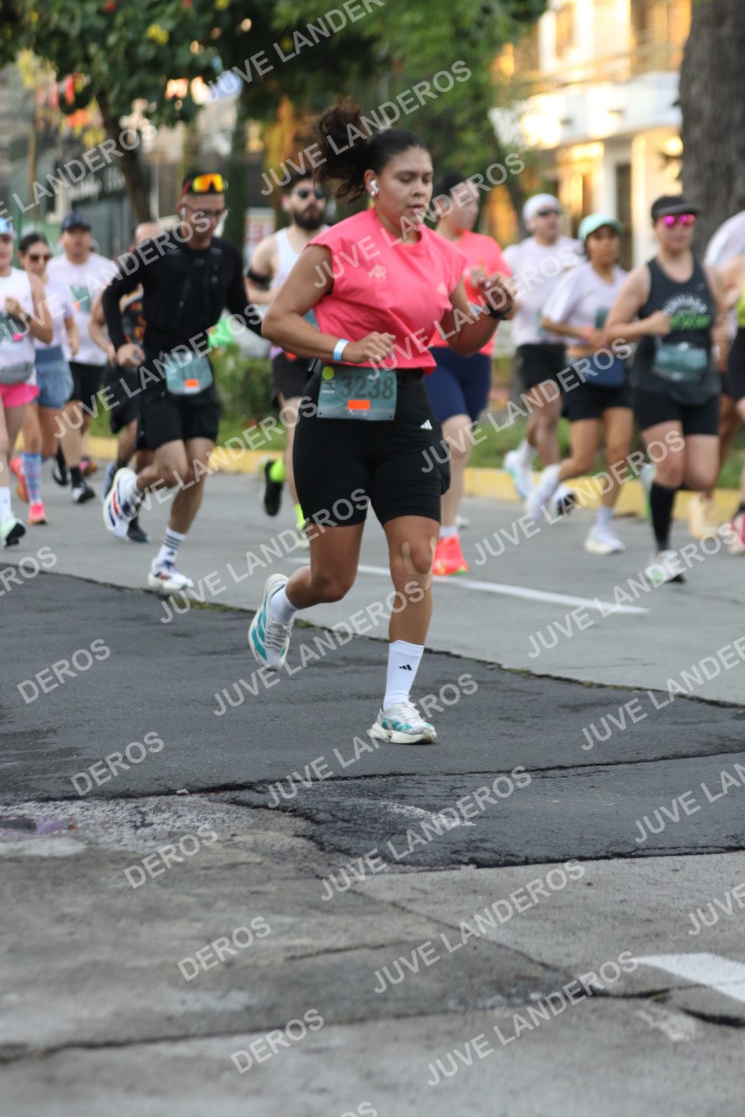 Foto de ADIDAS SPLITS GUADALAJARA 15K / 30K en Av. San Ignacio esquina Av. Ignacio L. Vallarta, Zapopan a las 07:07 · dorsal 3238