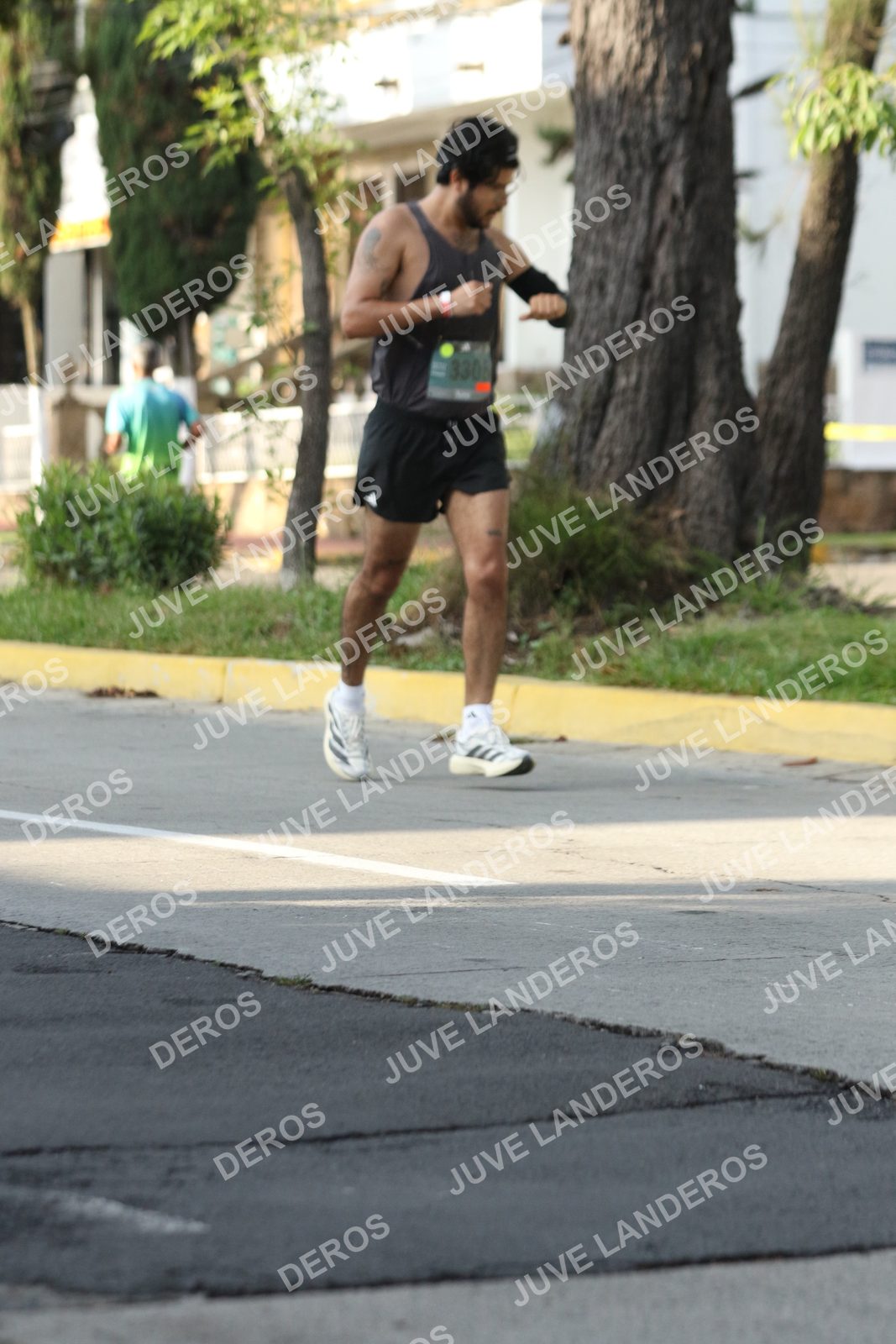 Foto de ADIDAS SPLITS GUADALAJARA 15K / 30K en Av. San Ignacio esquina Av. Ignacio L. Vallarta, Zapopan a las 08:28 · dorsal 330