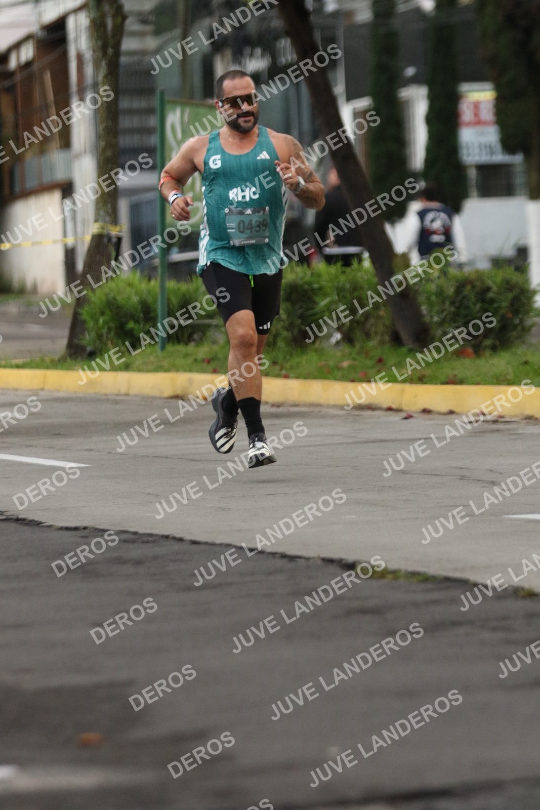 Foto de ADIDAS SPLITS GUADALAJARA 15K / 30K en Av. San Ignacio esquina Av. Ignacio L. Vallarta, Zapopan a las 06:50 · dorsal 439