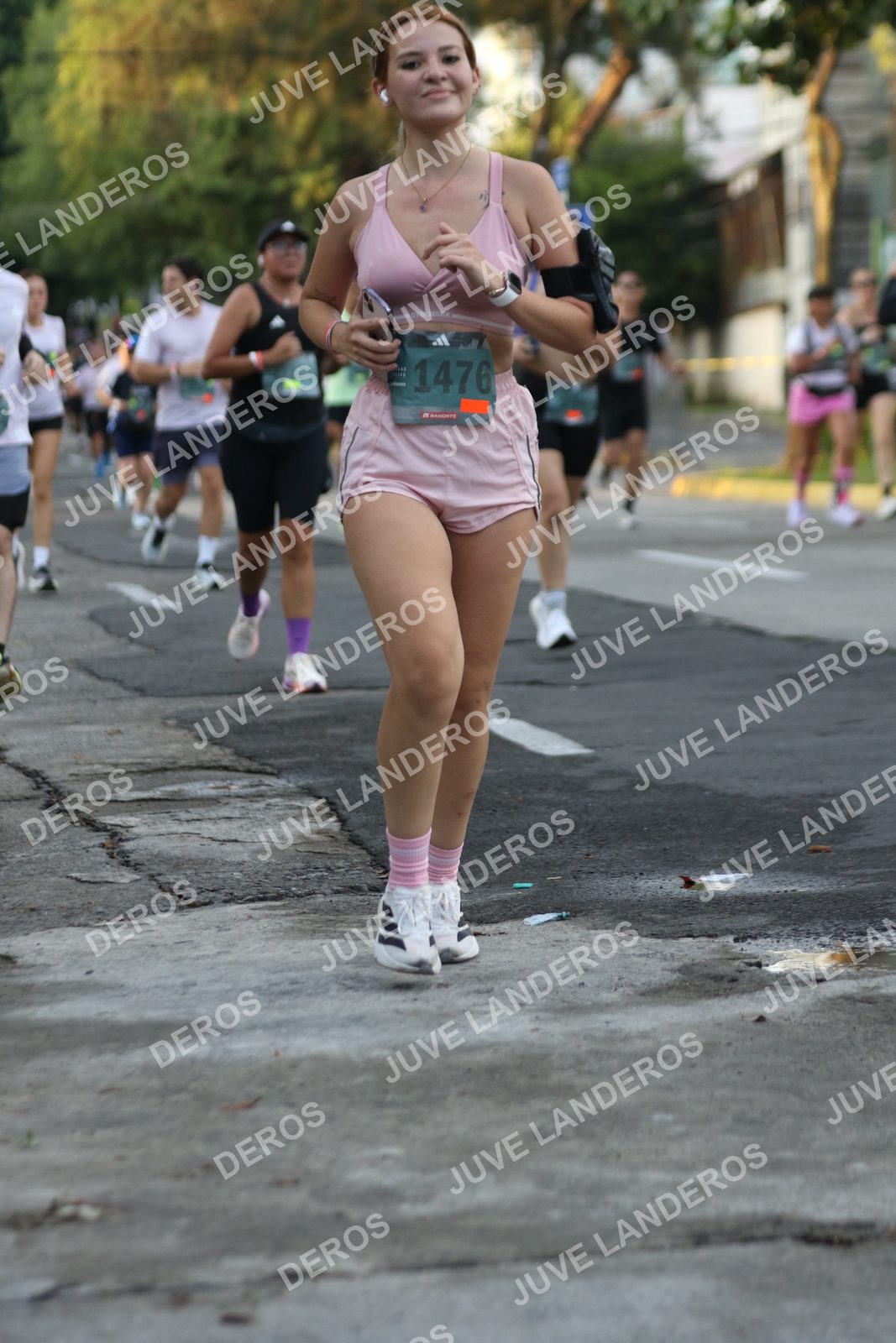 Foto de ADIDAS SPLITS GUADALAJARA 15K / 30K en Av. San Ignacio esquina Av. Ignacio L. Vallarta, Zapopan a las 07:10 · dorsal 1476