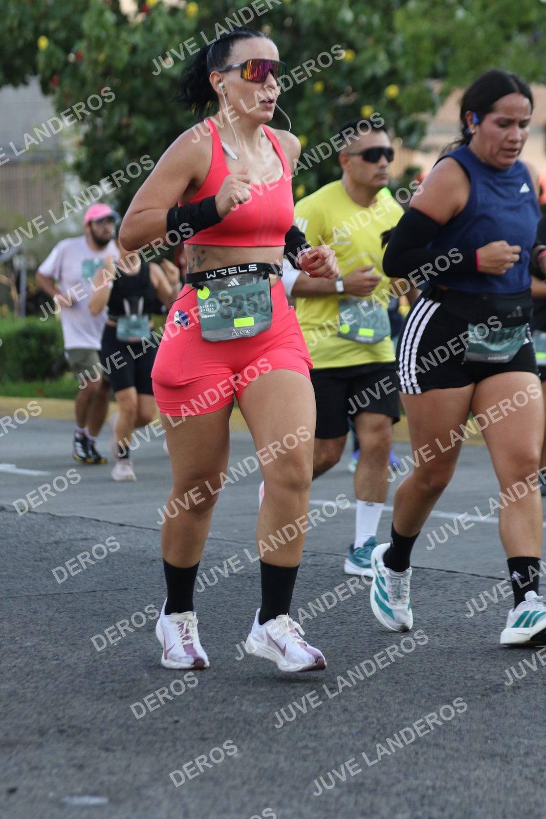 Foto de ADIDAS SPLITS GUADALAJARA 15K / 30K en Av. San Ignacio esquina Av. Ignacio L. Vallarta, Zapopan a las 07:38 · dorsal 3259, 526