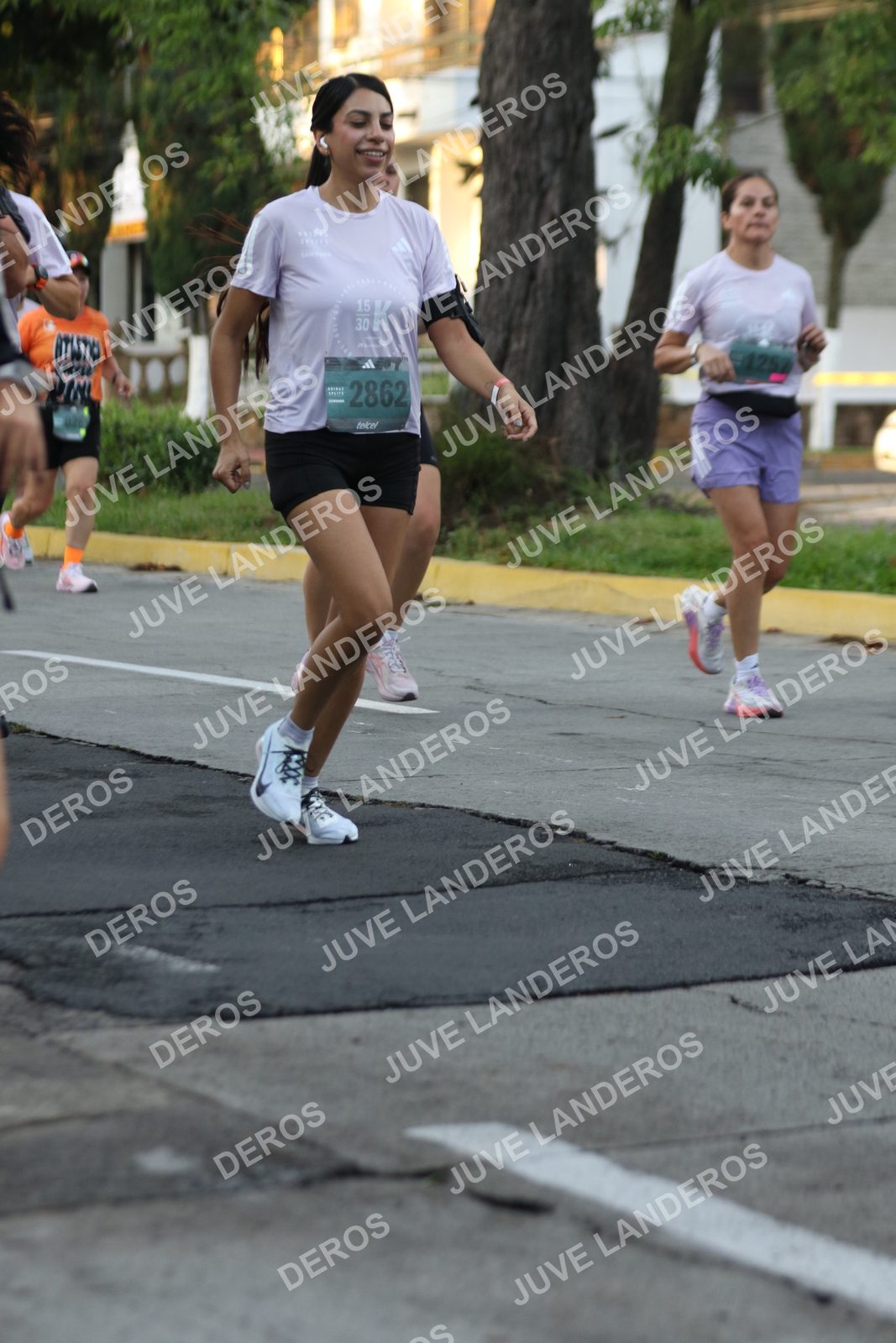 Foto de ADIDAS SPLITS GUADALAJARA 15K / 30K en Av. San Ignacio esquina Av. Ignacio L. Vallarta, Zapopan a las 07:10 · dorsal 2862