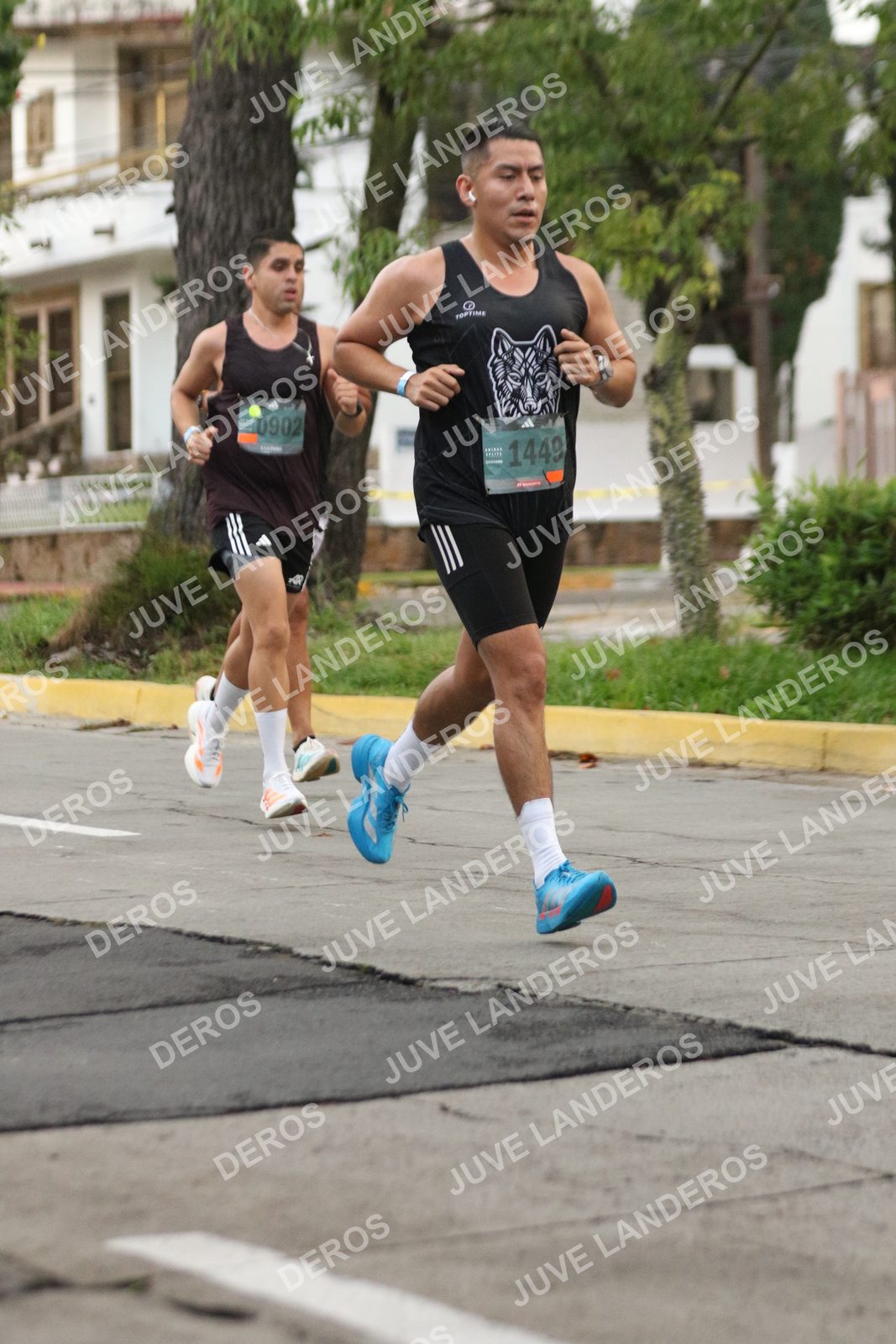 Foto de ADIDAS SPLITS GUADALAJARA 15K / 30K en Av. San Ignacio esquina Av. Ignacio L. Vallarta, Zapopan a las 06:51 · dorsal 1449, 902