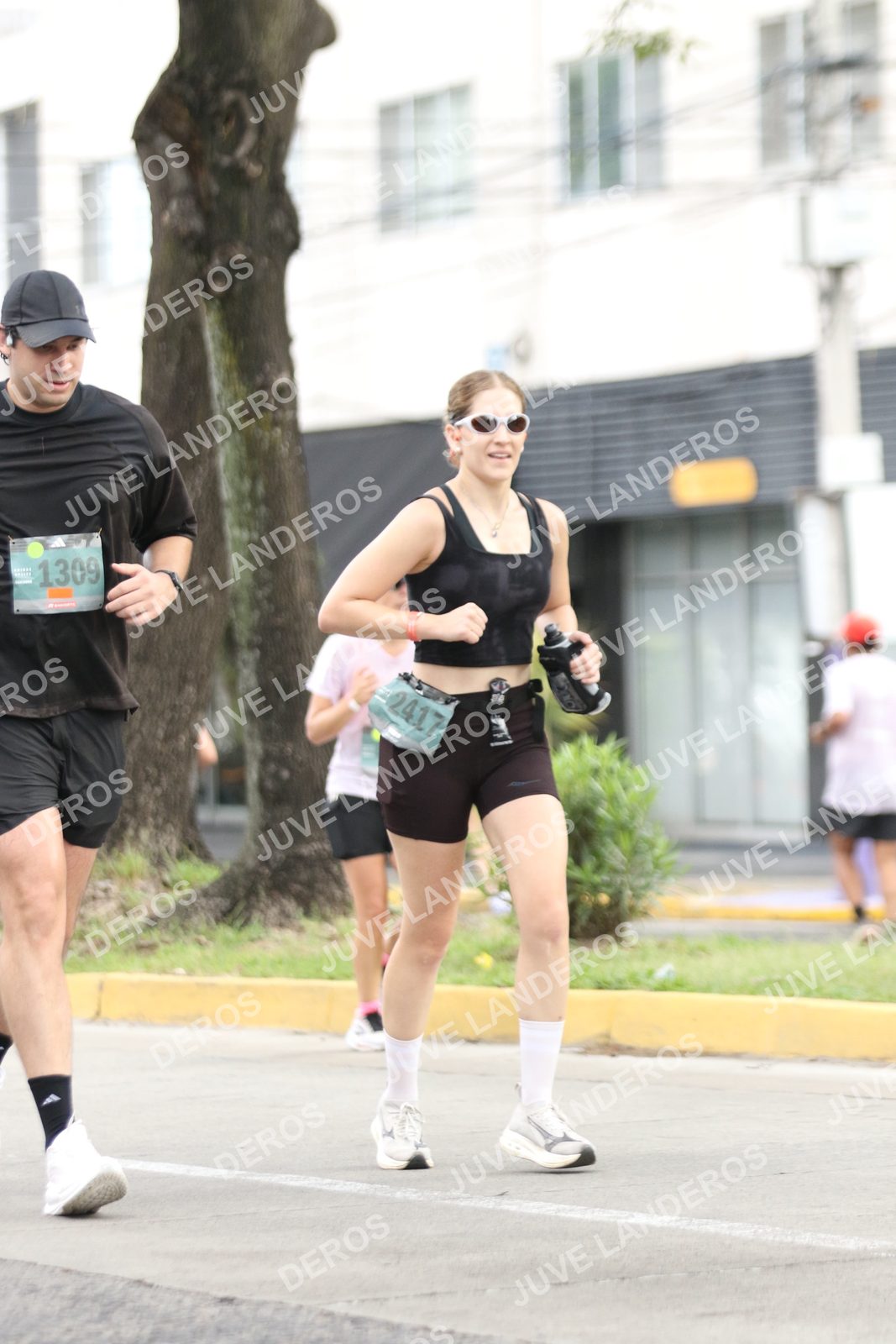 Foto de ADIDAS SPLITS GUADALAJARA 15K / 30K en Av. San Ignacio esquina Av. Ignacio L. Vallarta, Zapopan a las 09:04 · dorsal 1309, 2417