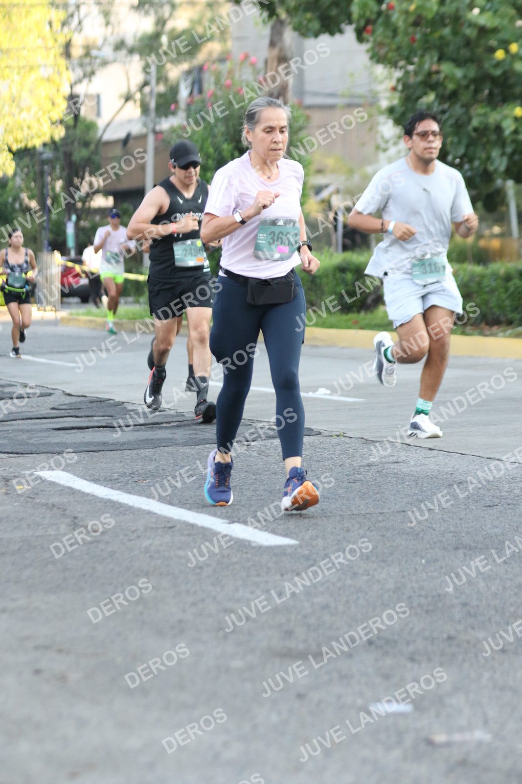 Foto de ADIDAS SPLITS GUADALAJARA 15K / 30K en Av. San Ignacio esquina Av. Ignacio L. Vallarta, Zapopan a las 07:29 · dorsal 3663, 2480