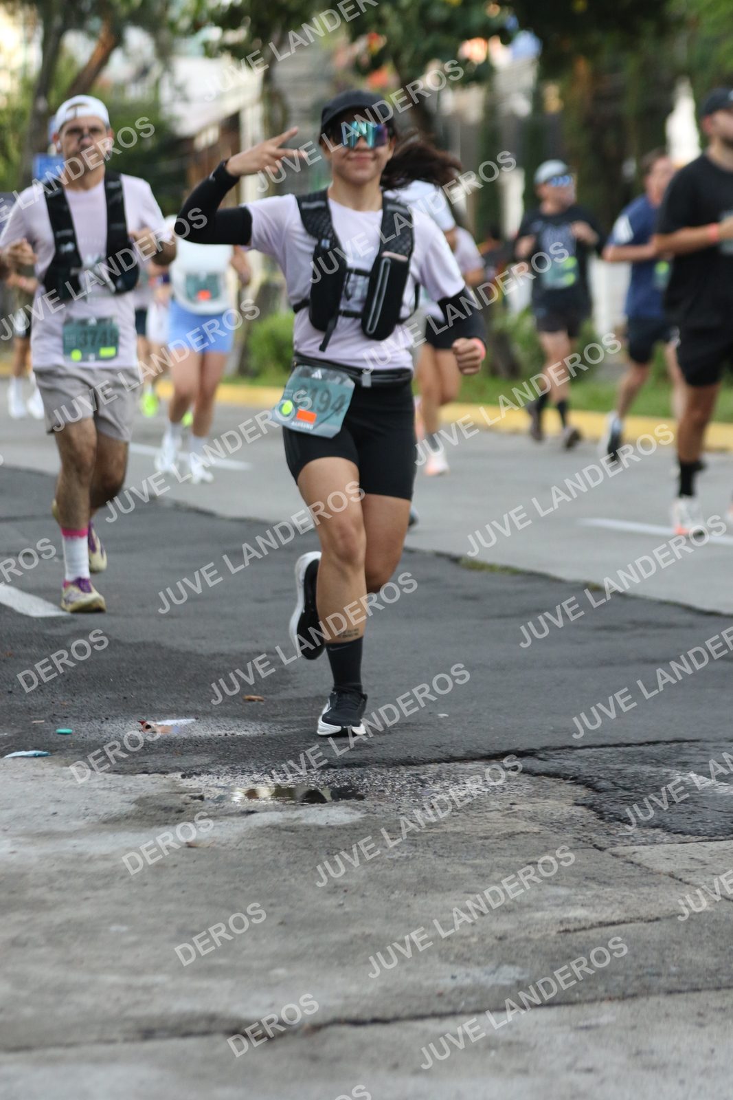 Foto de ADIDAS SPLITS GUADALAJARA 15K / 30K en Av. San Ignacio esquina Av. Ignacio L. Vallarta, Zapopan a las 07:06 · dorsal 194