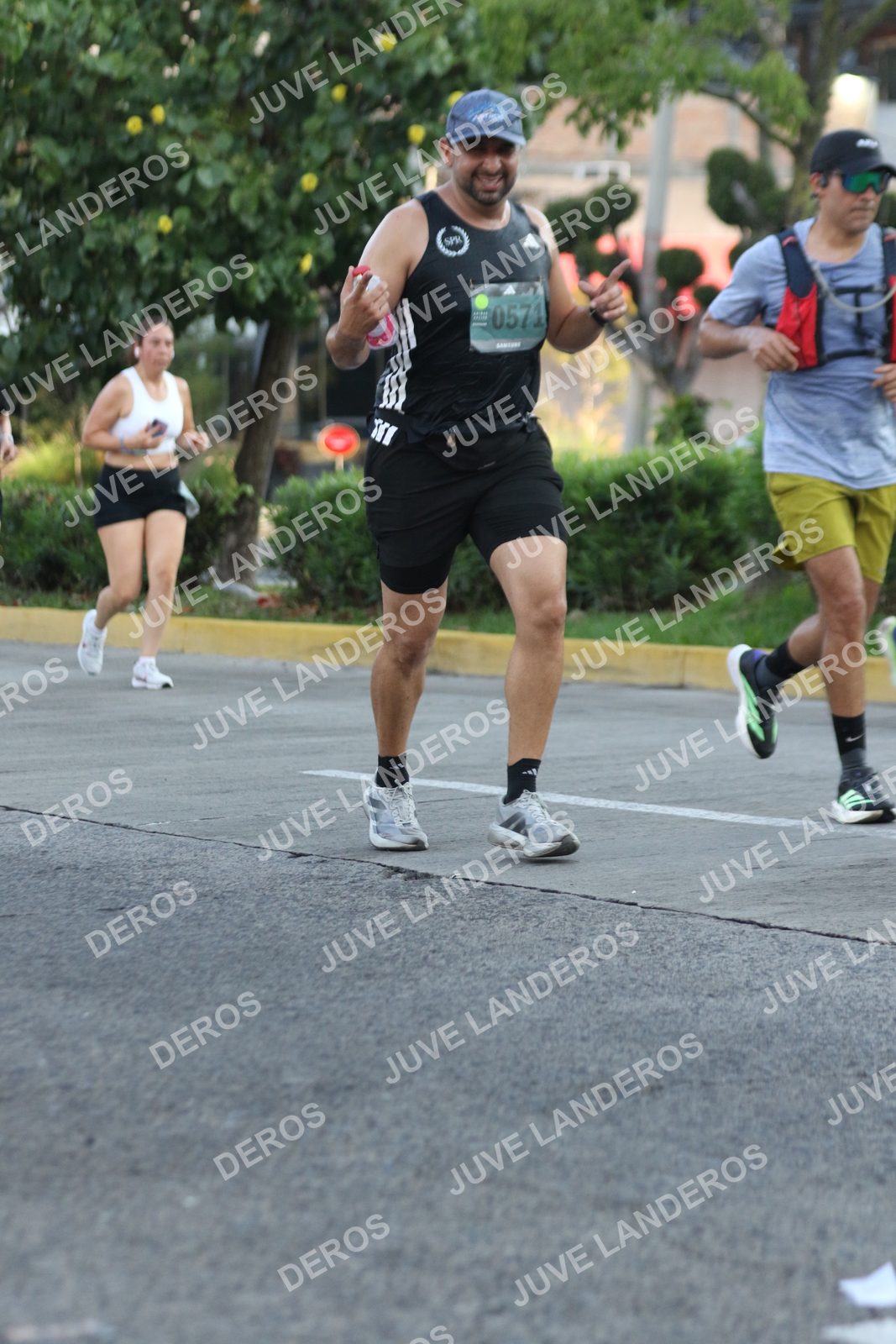 Foto de ADIDAS SPLITS GUADALAJARA 15K / 30K en Av. San Ignacio esquina Av. Ignacio L. Vallarta, Zapopan a las 07:33 · dorsal 571