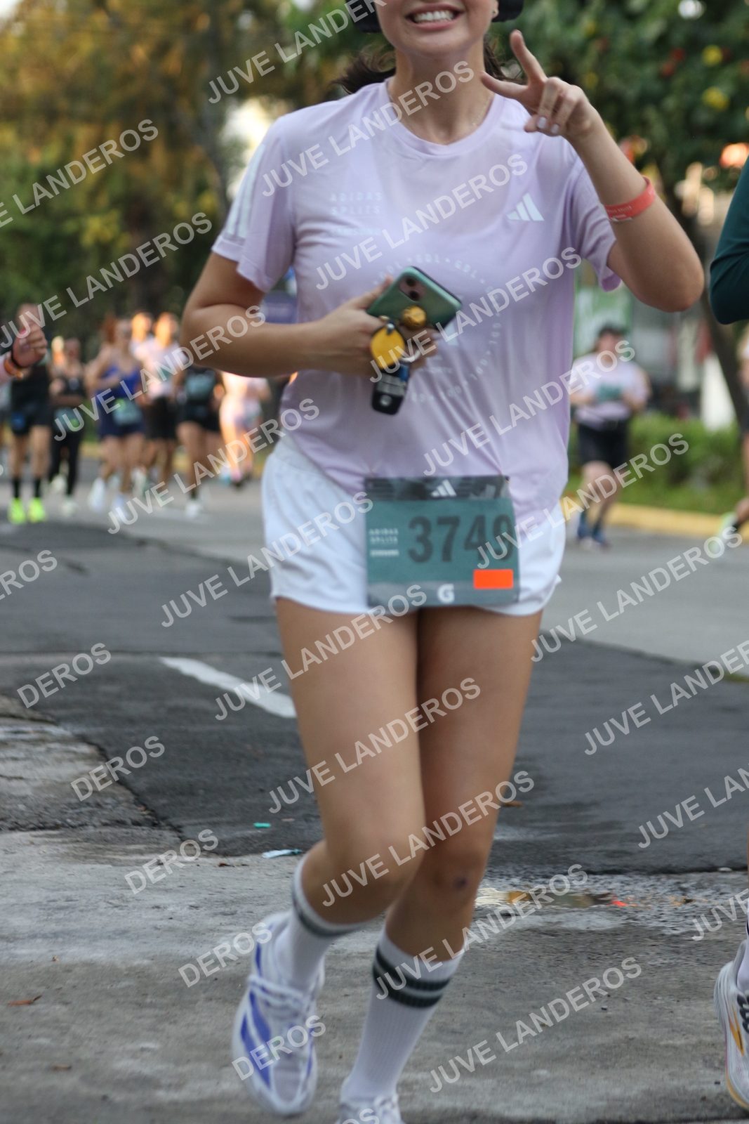 Foto de ADIDAS SPLITS GUADALAJARA 15K / 30K en Av. San Ignacio esquina Av. Ignacio L. Vallarta, Zapopan a las 07:10 · dorsal 3749