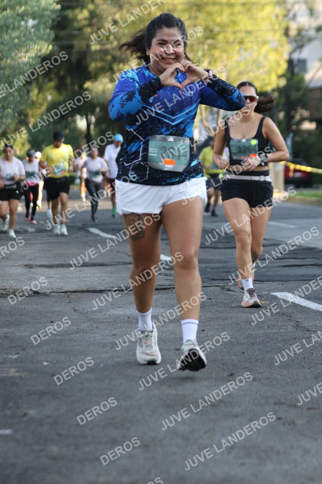 Foto de ADIDAS SPLITS GUADALAJARA 15K / 30K en Av. San Ignacio esquina Av. Ignacio L. Vallarta, Zapopan a las 07:44 · dorsal 2644, 1264