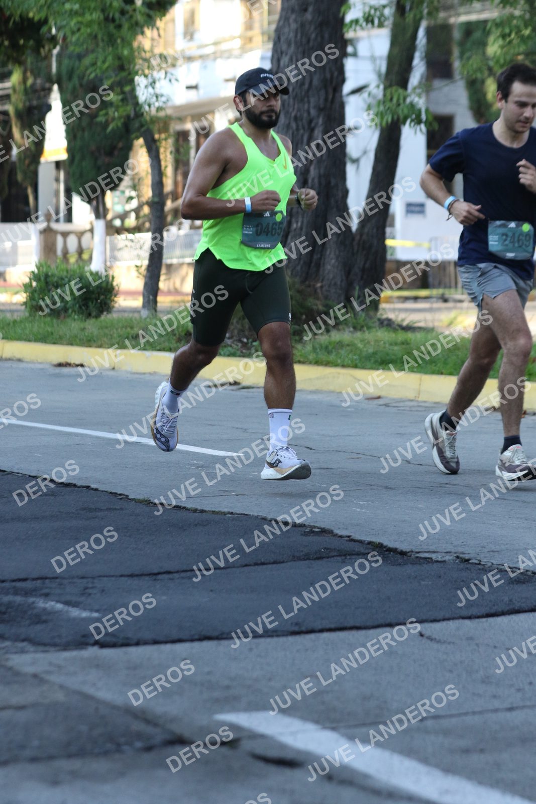 Foto de ADIDAS SPLITS GUADALAJARA 15K / 30K en Av. San Ignacio esquina Av. Ignacio L. Vallarta, Zapopan a las 08:01 · dorsal 465, 2469
