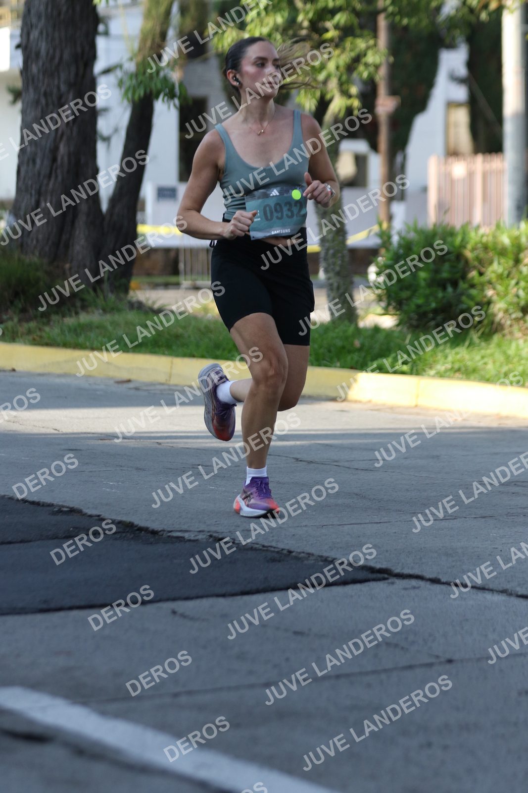 Foto de ADIDAS SPLITS GUADALAJARA 15K / 30K en Av. San Ignacio esquina Av. Ignacio L. Vallarta, Zapopan a las 08:22 · dorsal 932