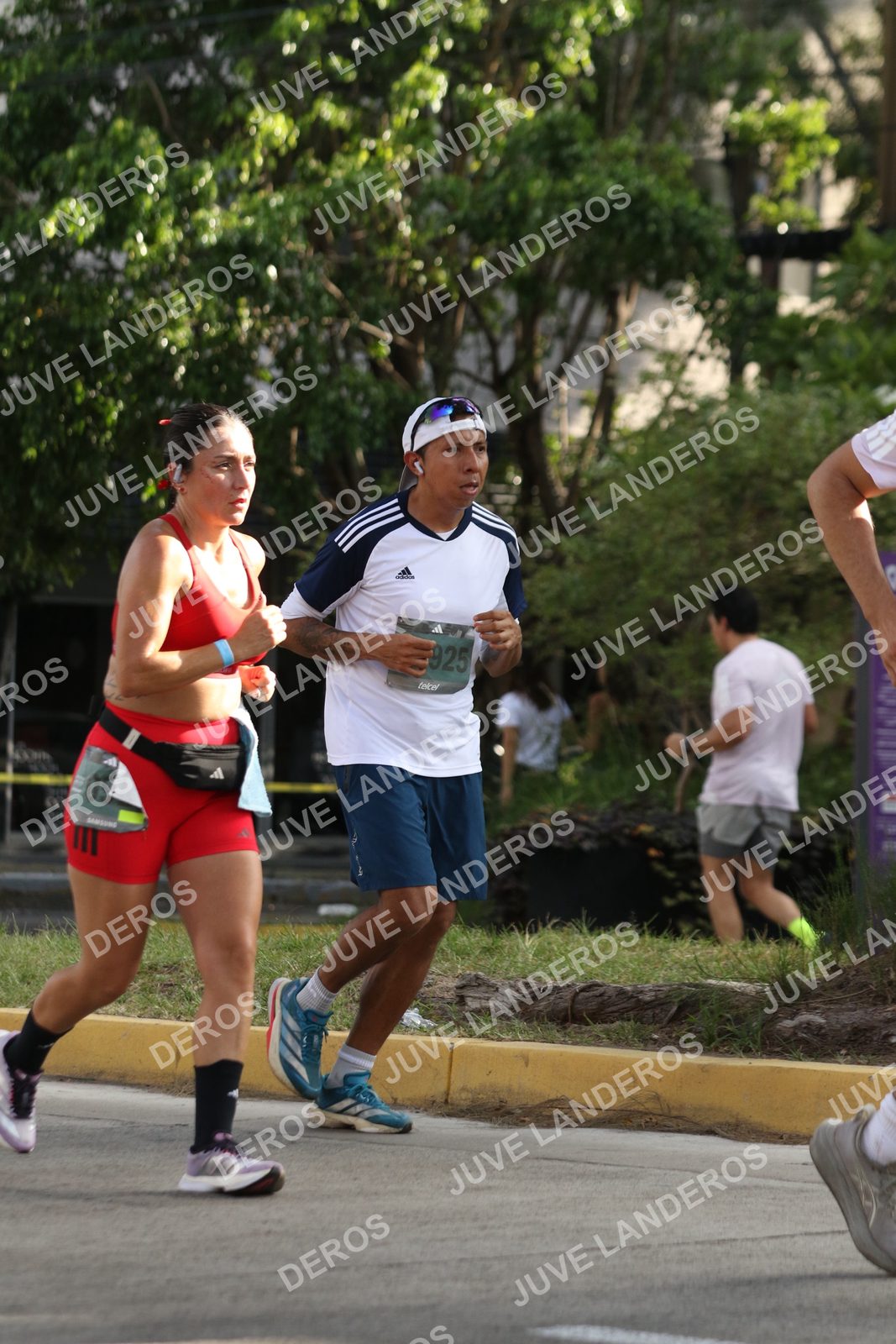 Foto de ADIDAS SPLITS GUADALAJARA 15K / 30K en Av. San Ignacio esquina Av. Ignacio L. Vallarta, Zapopan a las 08:50 · dorsal 925
