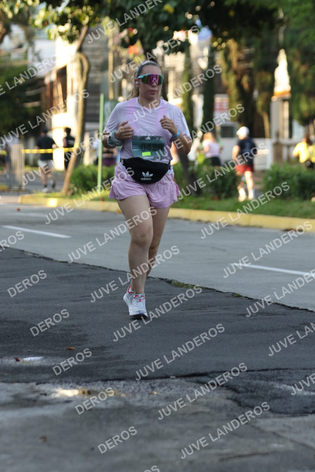 Foto de ADIDAS SPLITS GUADALAJARA 15K / 30K en Av. San Ignacio esquina Av. Ignacio L. Vallarta, Zapopan a las 07:26 · dorsal 429