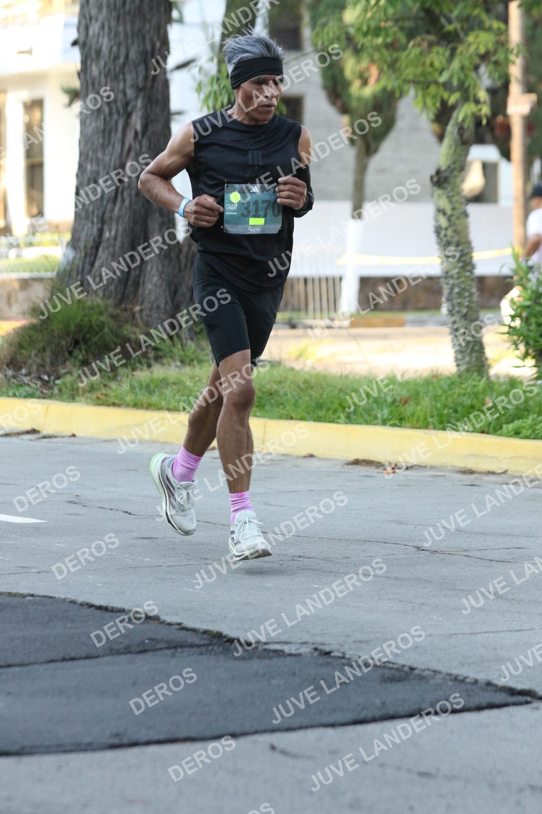 Foto de ADIDAS SPLITS GUADALAJARA 15K / 30K en Av. San Ignacio esquina Av. Ignacio L. Vallarta, Zapopan a las 08:03 · dorsal 3170