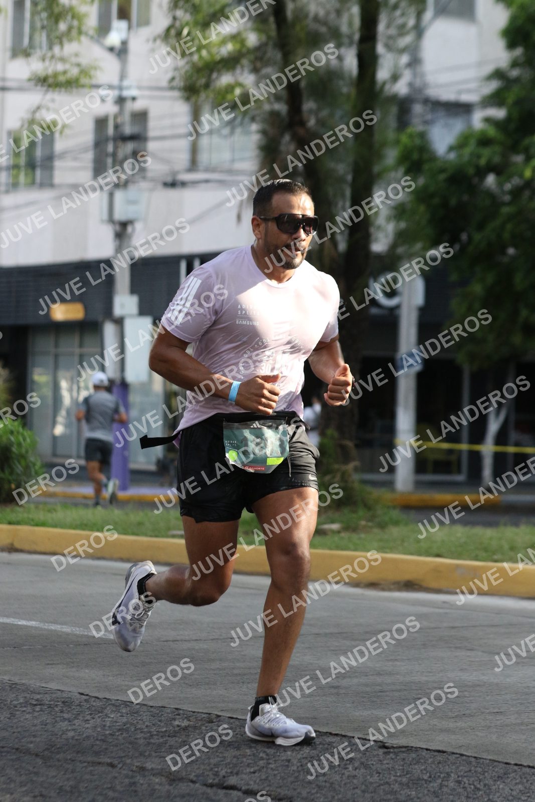 Foto de ADIDAS SPLITS GUADALAJARA 15K / 30K en Av. San Ignacio esquina Av. Ignacio L. Vallarta, Zapopan a las 08:42