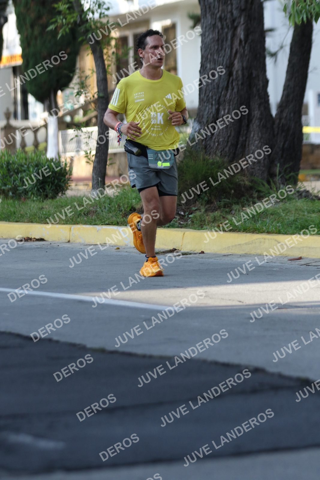 Foto de ADIDAS SPLITS GUADALAJARA 15K / 30K en Av. San Ignacio esquina Av. Ignacio L. Vallarta, Zapopan a las 08:23 · dorsal 2817, 15