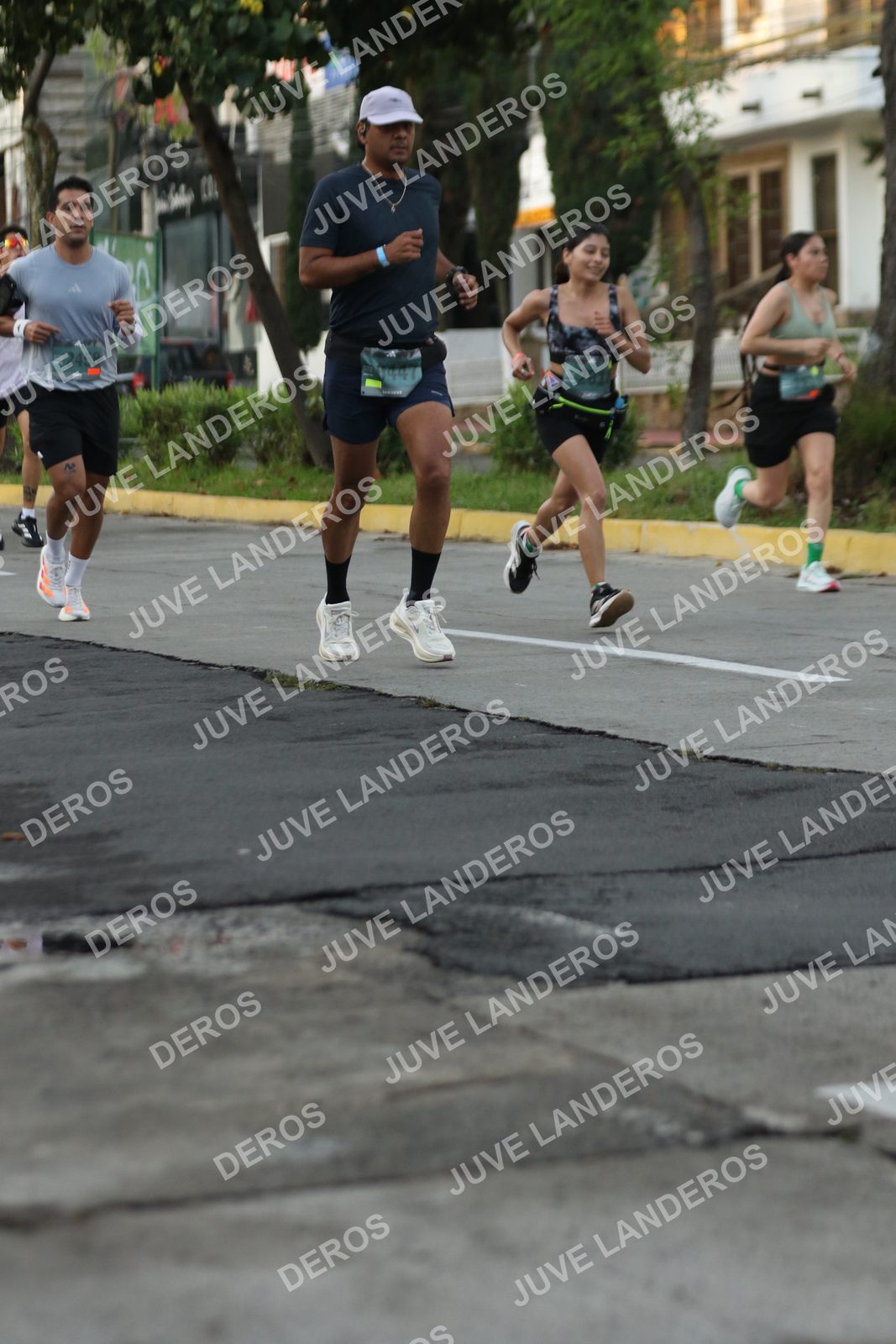 Foto de ADIDAS SPLITS GUADALAJARA 15K / 30K en Av. San Ignacio esquina Av. Ignacio L. Vallarta, Zapopan a las 07:04 · dorsal 2458, 281