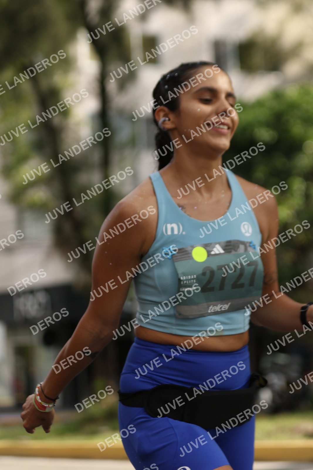 Foto de ADIDAS SPLITS GUADALAJARA 15K / 30K en Av. San Ignacio esquina Av. Ignacio L. Vallarta, Zapopan a las 09:11 · dorsal 2727