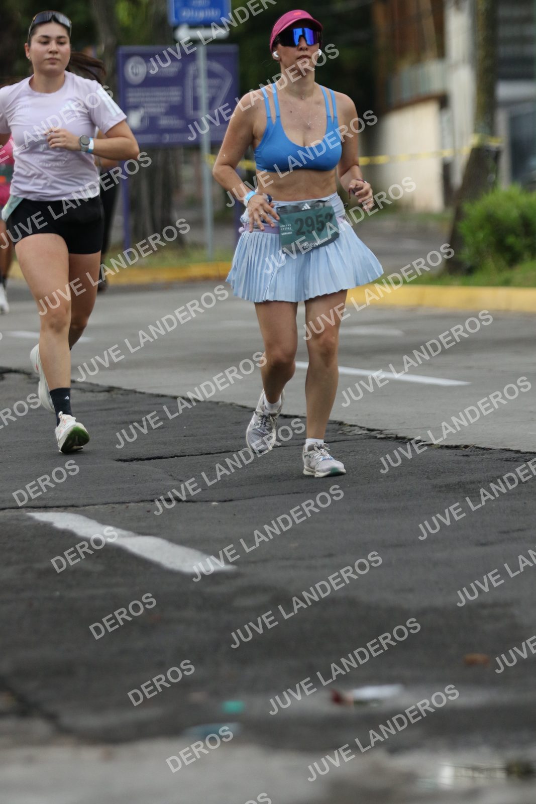 Foto de ADIDAS SPLITS GUADALAJARA 15K / 30K en Av. San Ignacio esquina Av. Ignacio L. Vallarta, Zapopan a las 07:01 · dorsal 2952