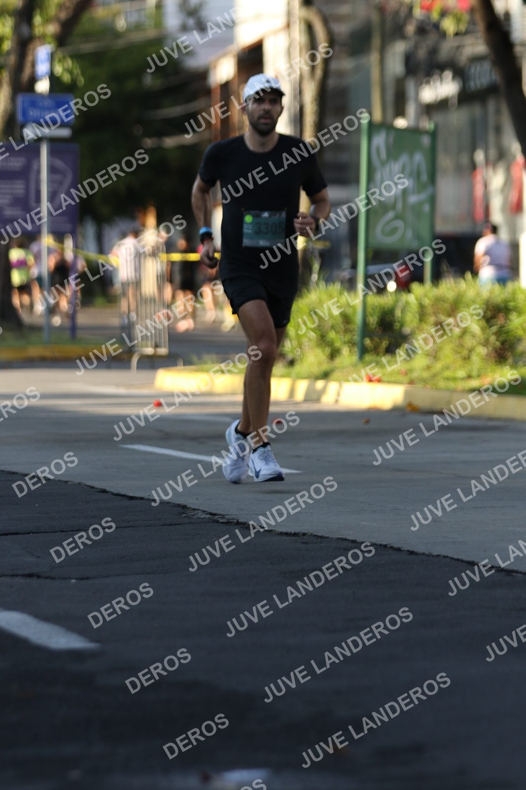 Foto de ADIDAS SPLITS GUADALAJARA 15K / 30K en Av. San Ignacio esquina Av. Ignacio L. Vallarta, Zapopan a las 07:58 · dorsal 3305