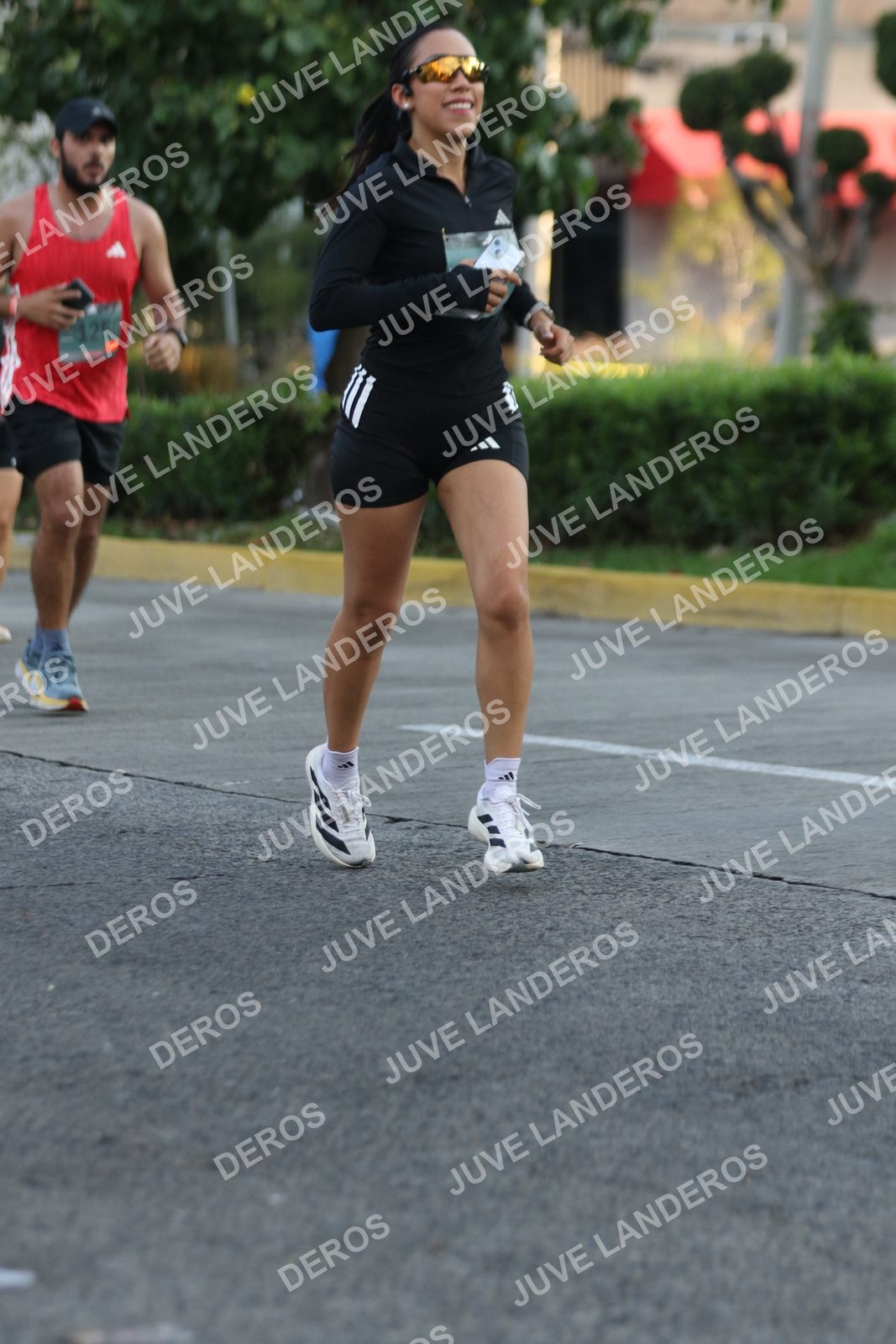 Foto de ADIDAS SPLITS GUADALAJARA 15K / 30K en Av. San Ignacio esquina Av. Ignacio L. Vallarta, Zapopan a las 07:29 · dorsal 1250