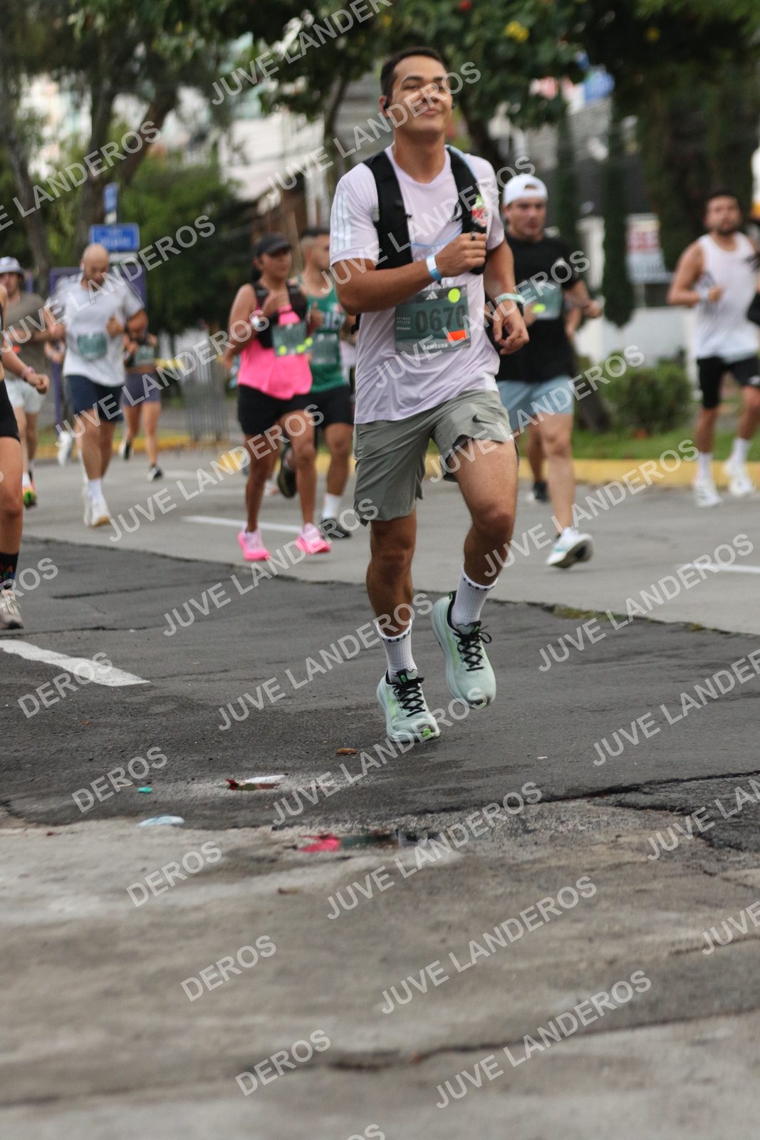 Foto de ADIDAS SPLITS GUADALAJARA 15K / 30K en Av. San Ignacio esquina Av. Ignacio L. Vallarta, Zapopan a las 06:53 · dorsal 670