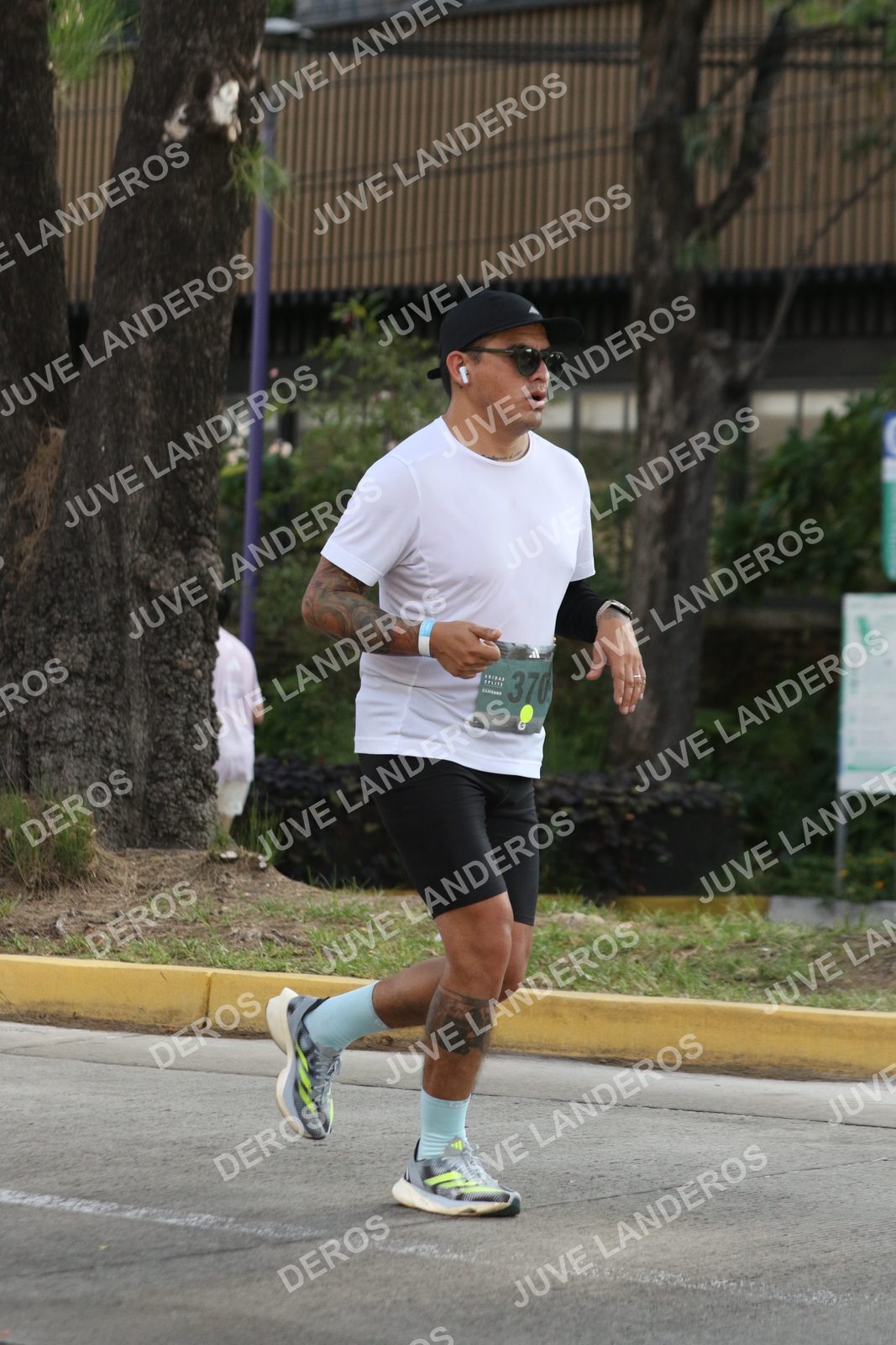 Foto de ADIDAS SPLITS GUADALAJARA 15K / 30K en Av. San Ignacio esquina Av. Ignacio L. Vallarta, Zapopan a las 08:38 · dorsal 370