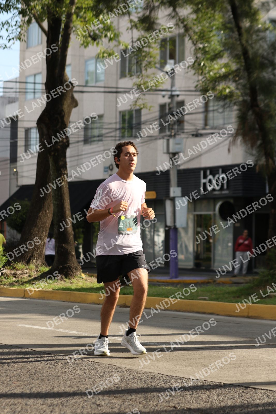 Foto de ADIDAS SPLITS GUADALAJARA 15K / 30K en Av. San Ignacio esquina Av. Ignacio L. Vallarta, Zapopan a las 08:56